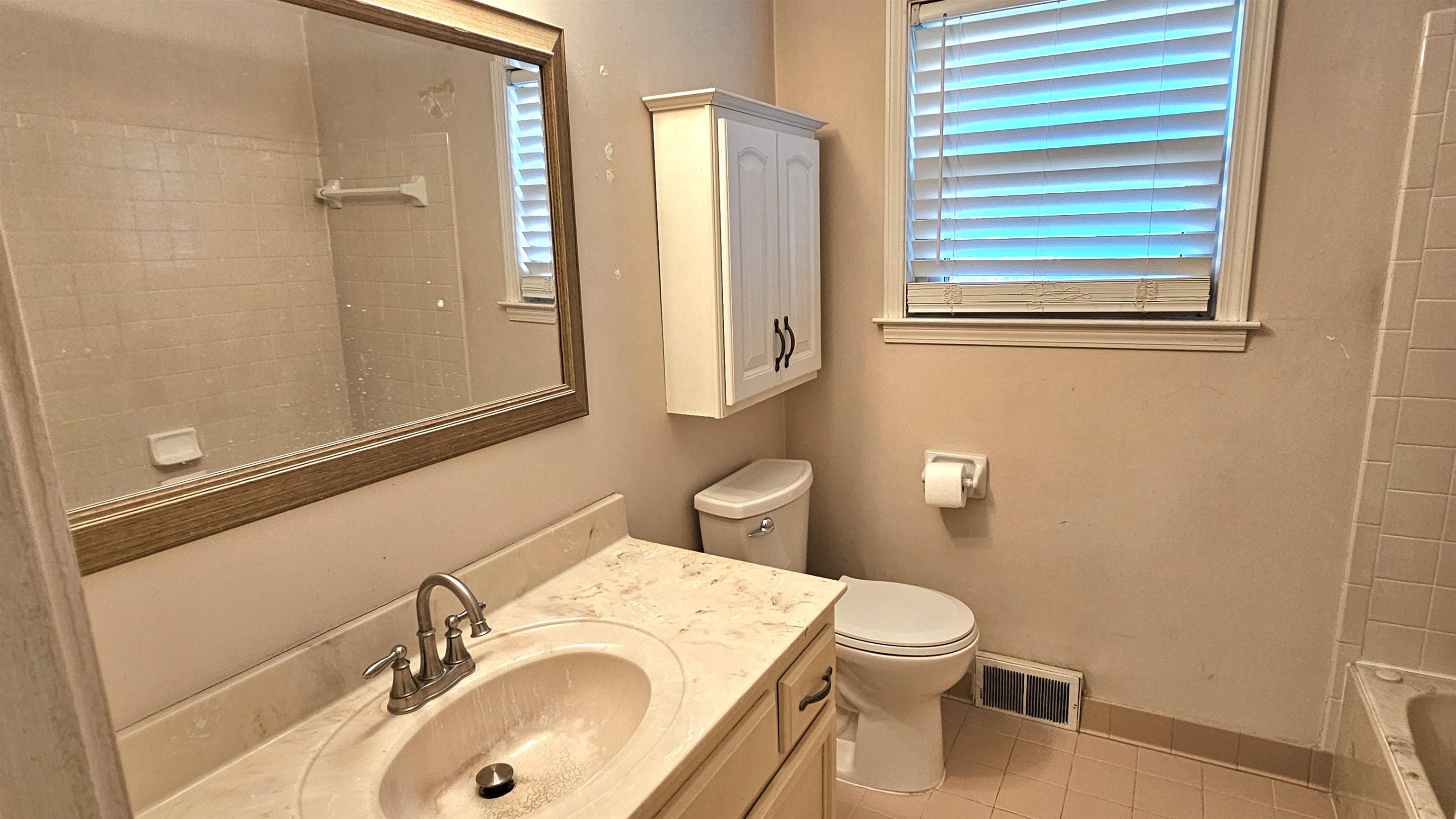 1411 POPLAR RIDGE DR