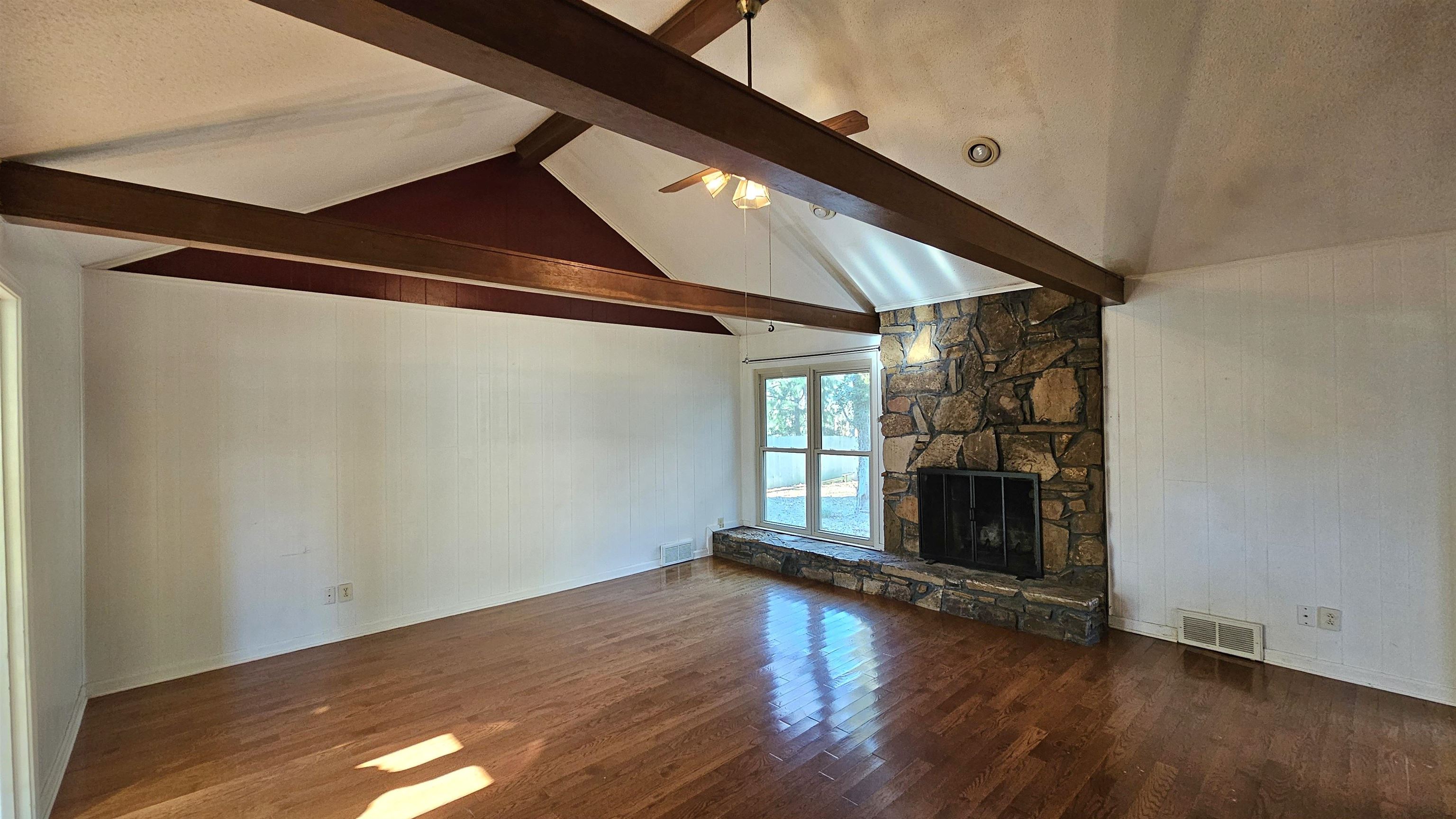 1411 POPLAR RIDGE DR