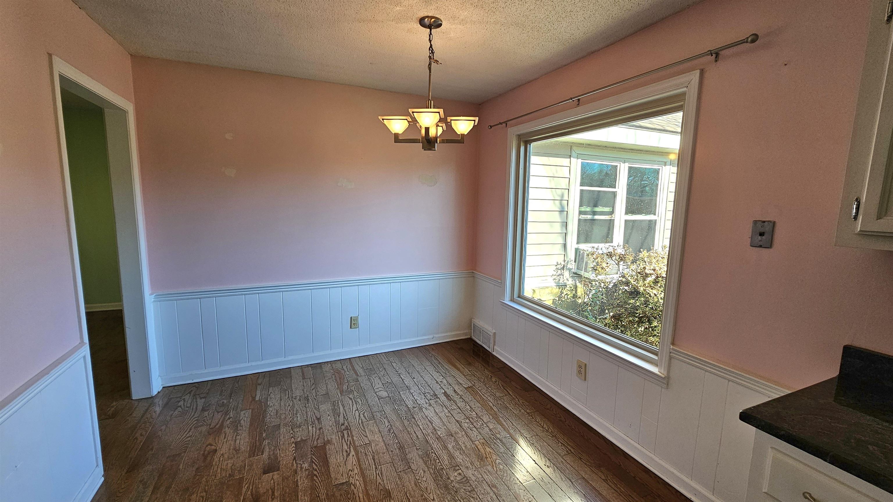 1411 POPLAR RIDGE DR