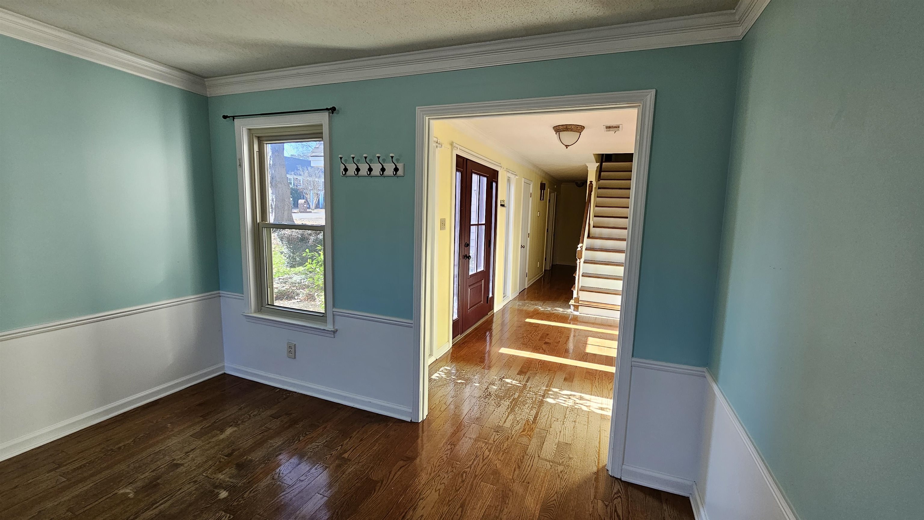 1411 POPLAR RIDGE DR