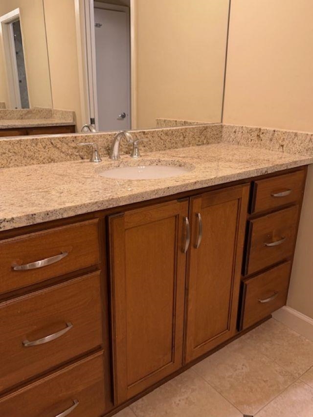 806 THISTLEDOWN DR Unit: 1303