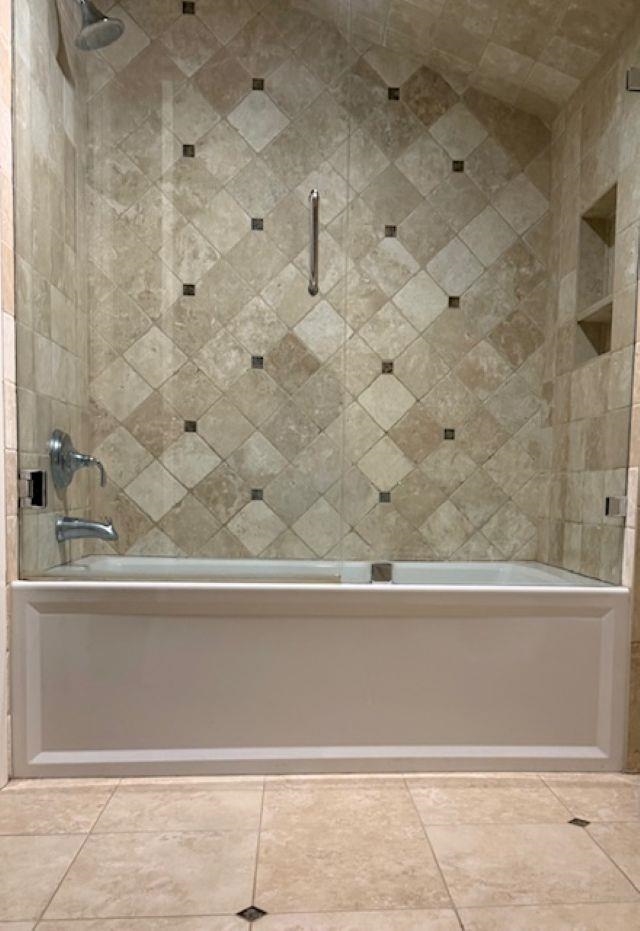 806 THISTLEDOWN DR Unit: 1303