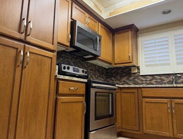 806 THISTLEDOWN DR Unit: 1303