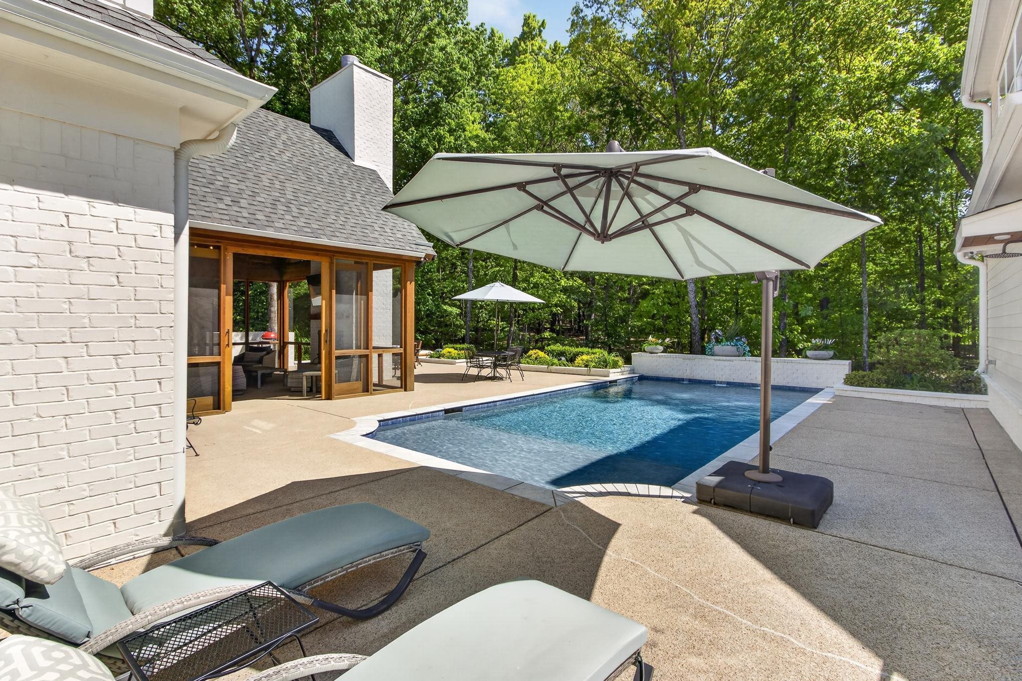 160 FAIR MEADOWS LN