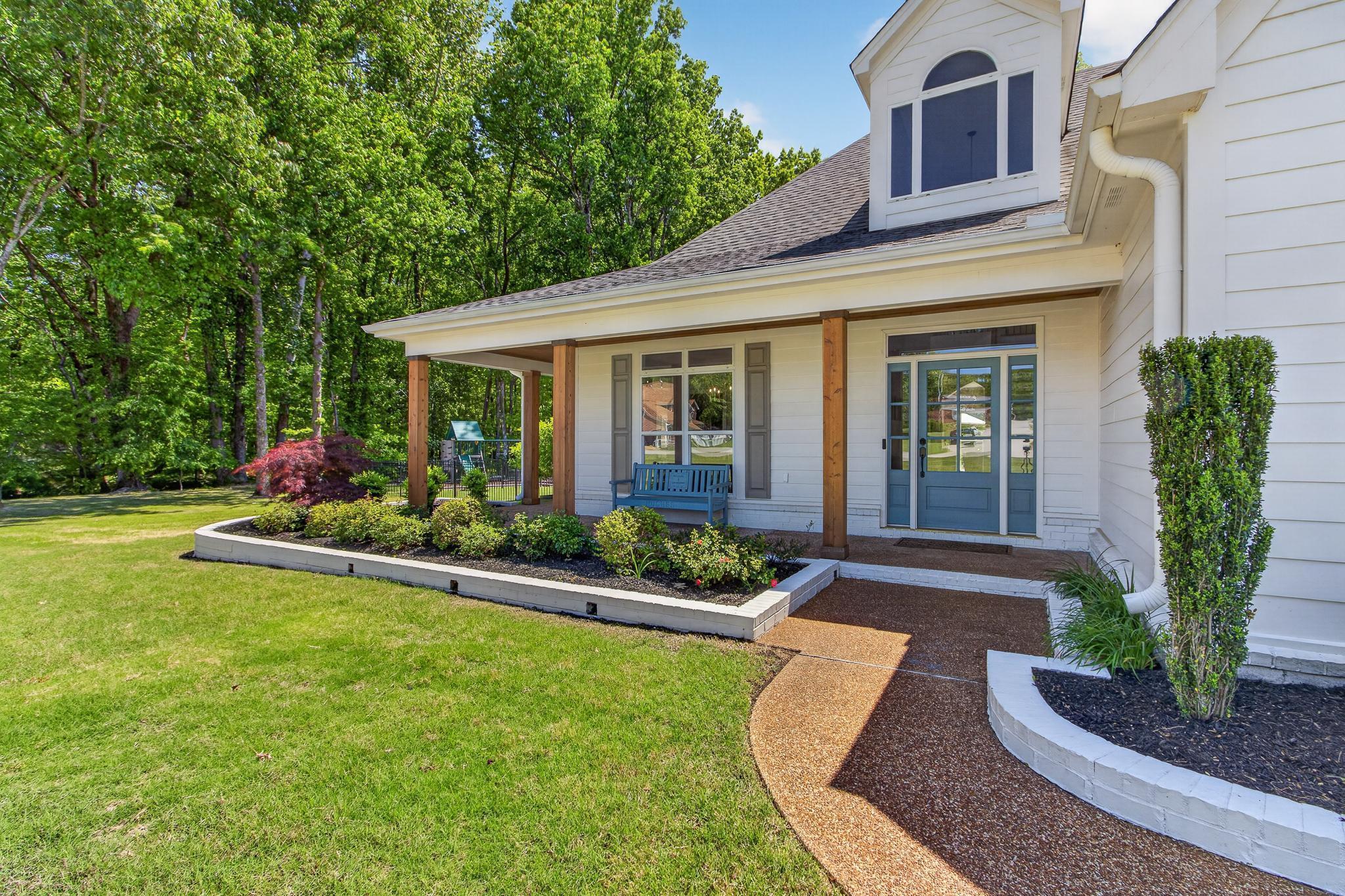 160 FAIR MEADOWS LN