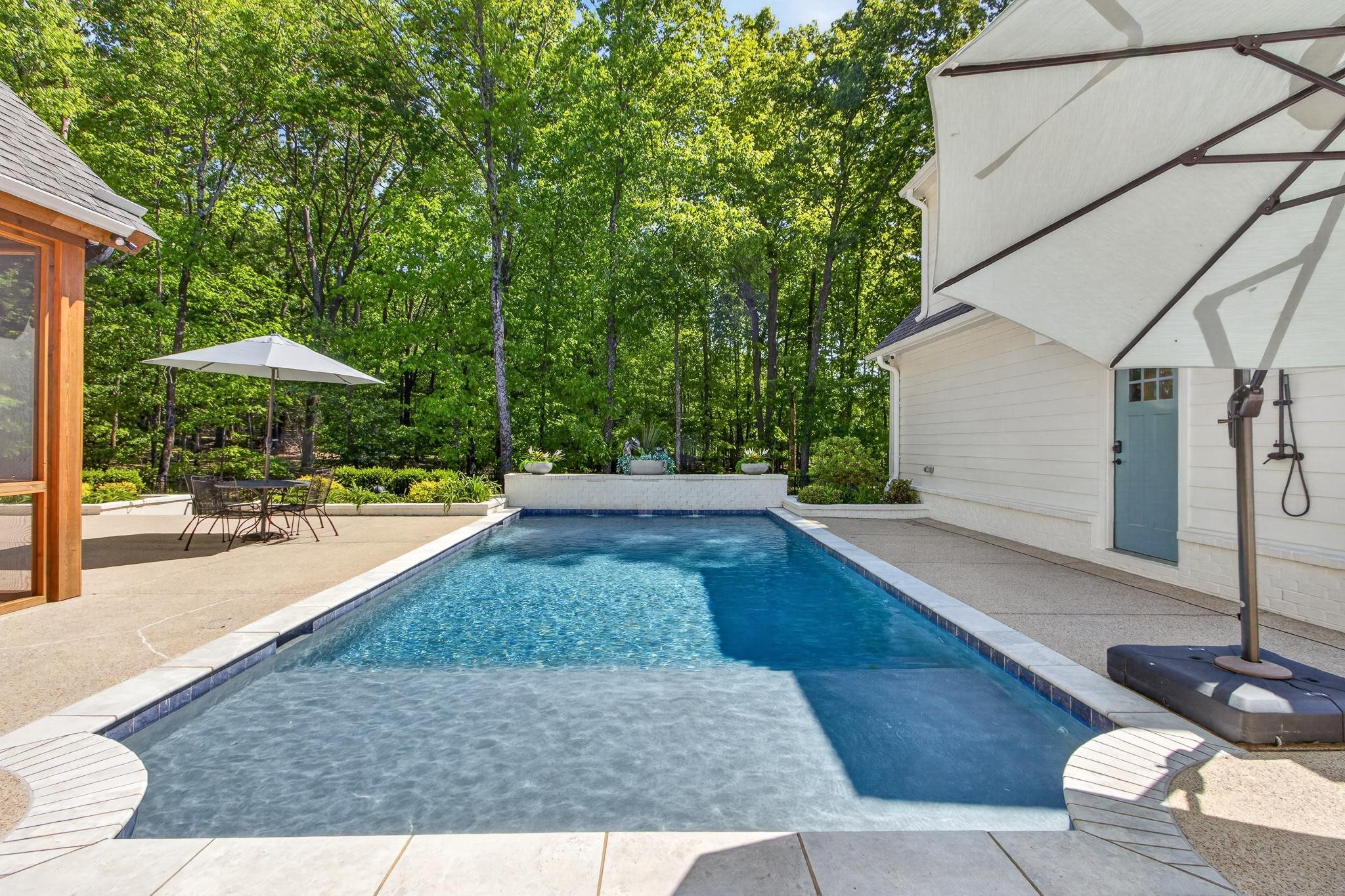 160 FAIR MEADOWS LN