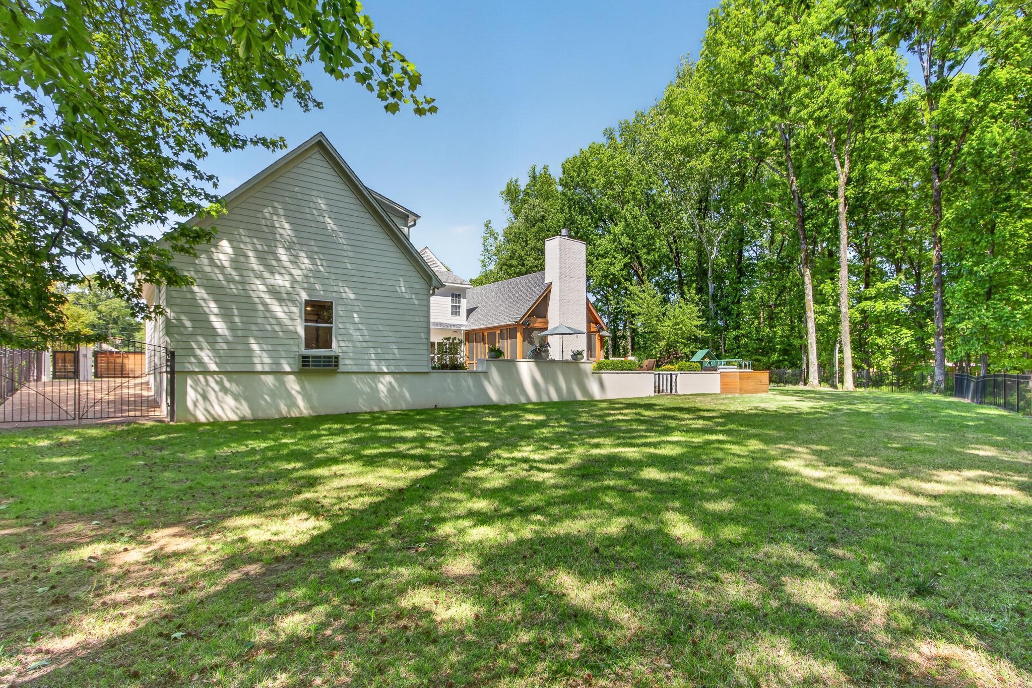 160 FAIR MEADOWS LN