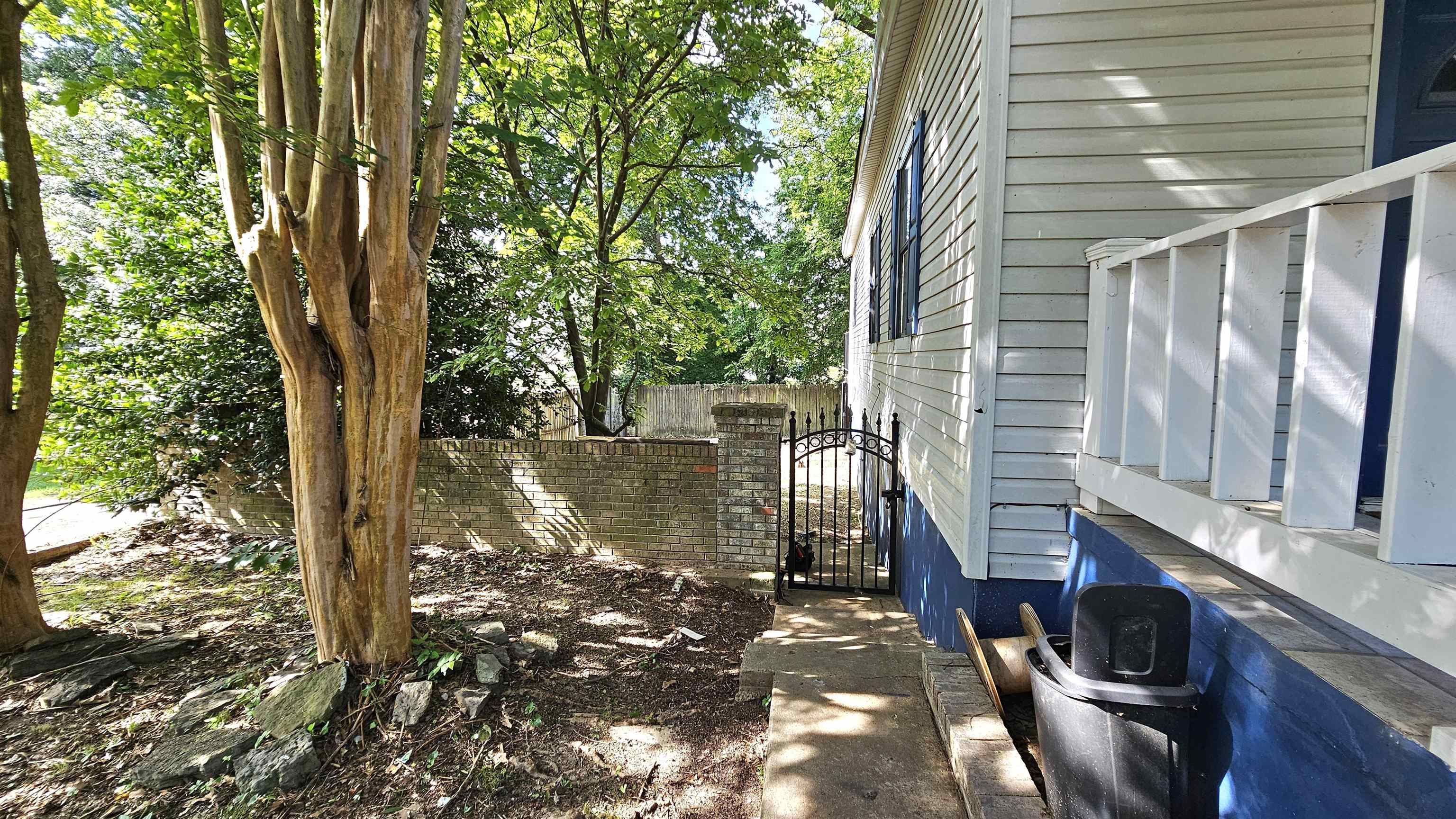 269 LOONEY AVE