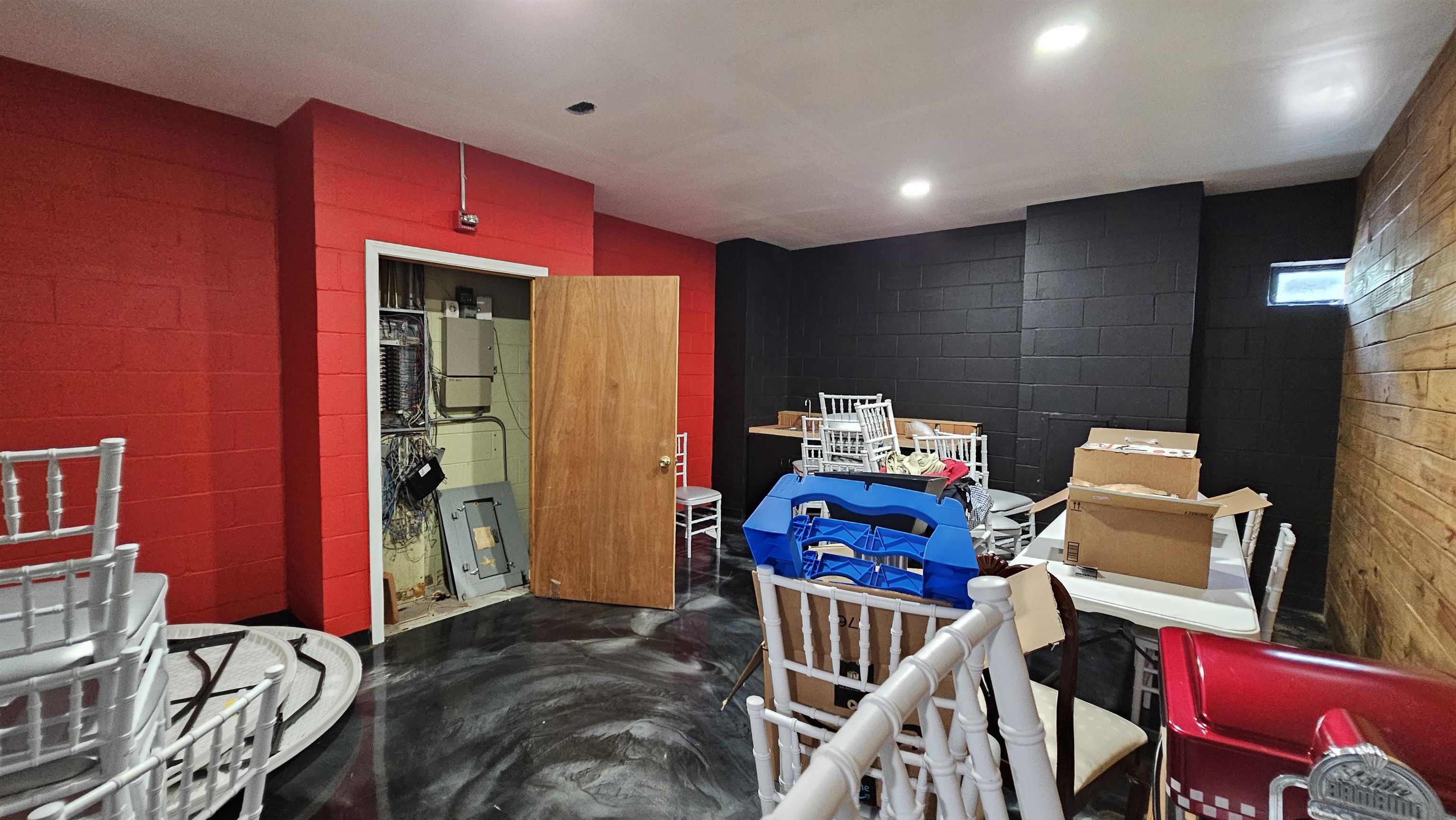 602 LOONEY AVE