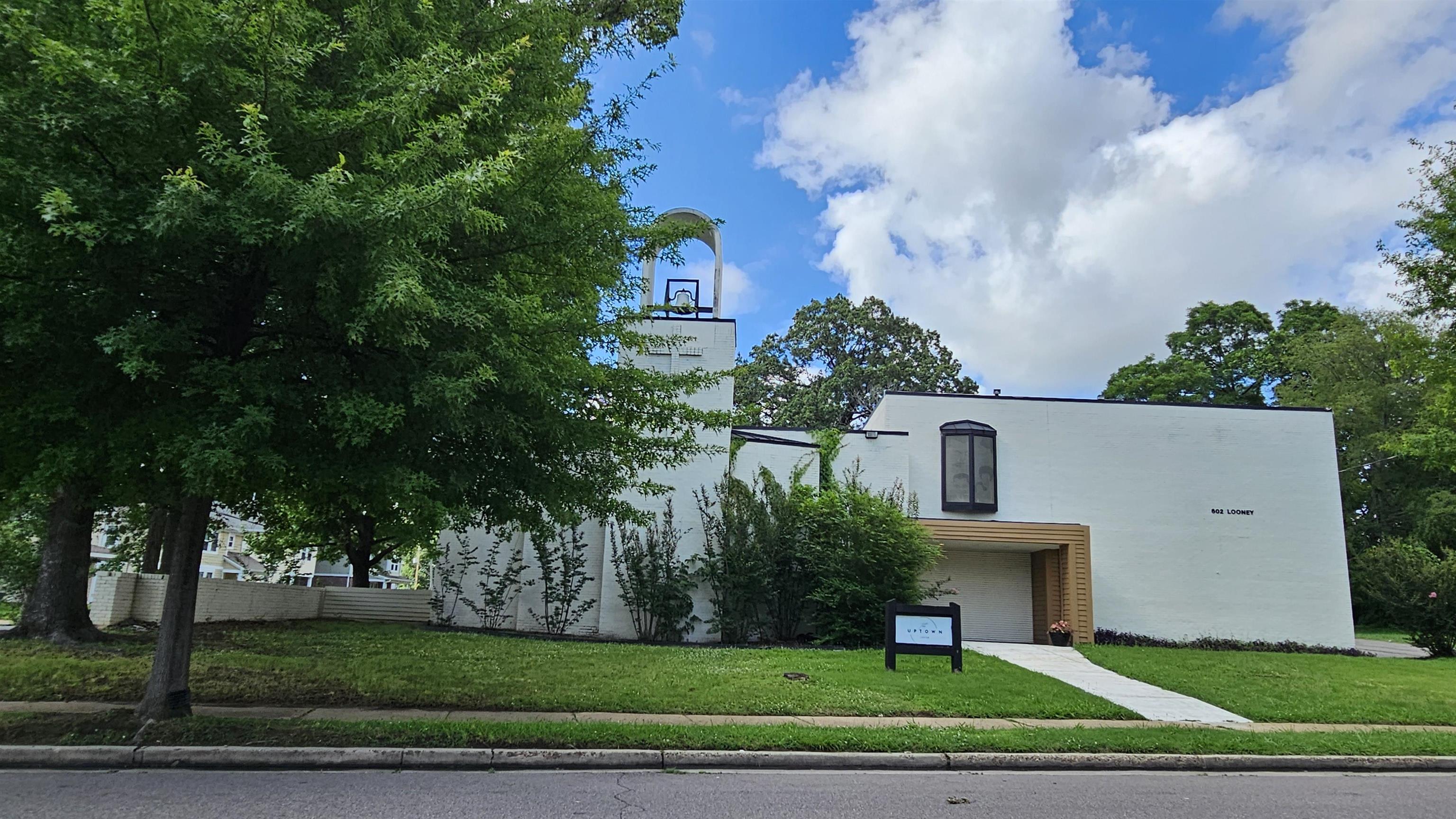 602 LOONEY AVE