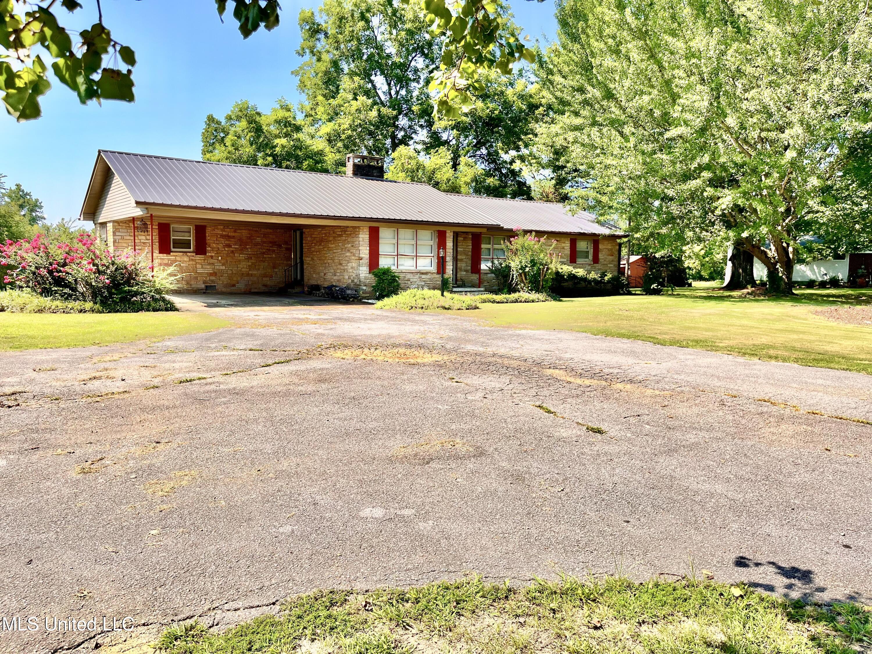 1721 W Highway 4