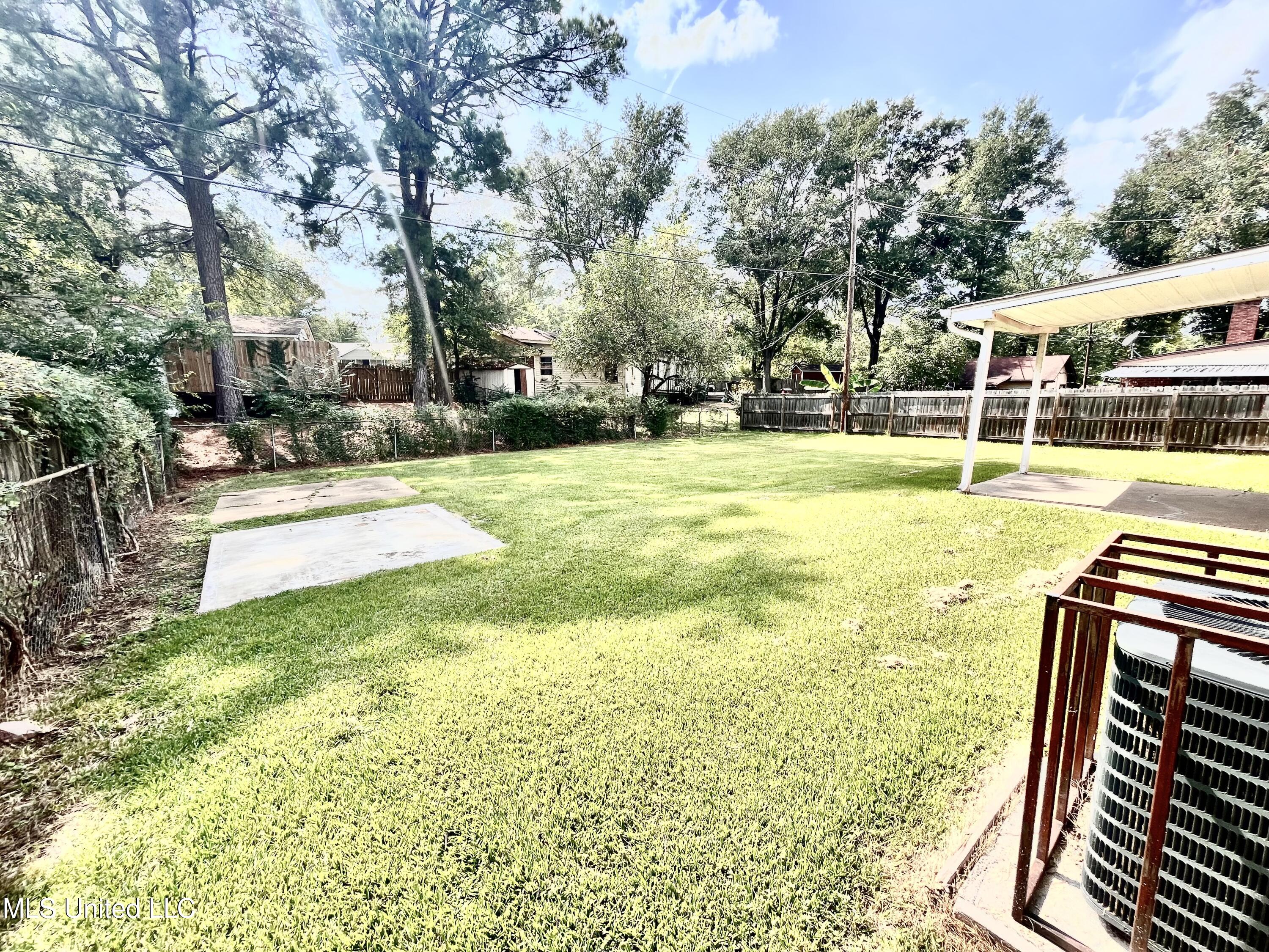 1595 Hickory Drive
