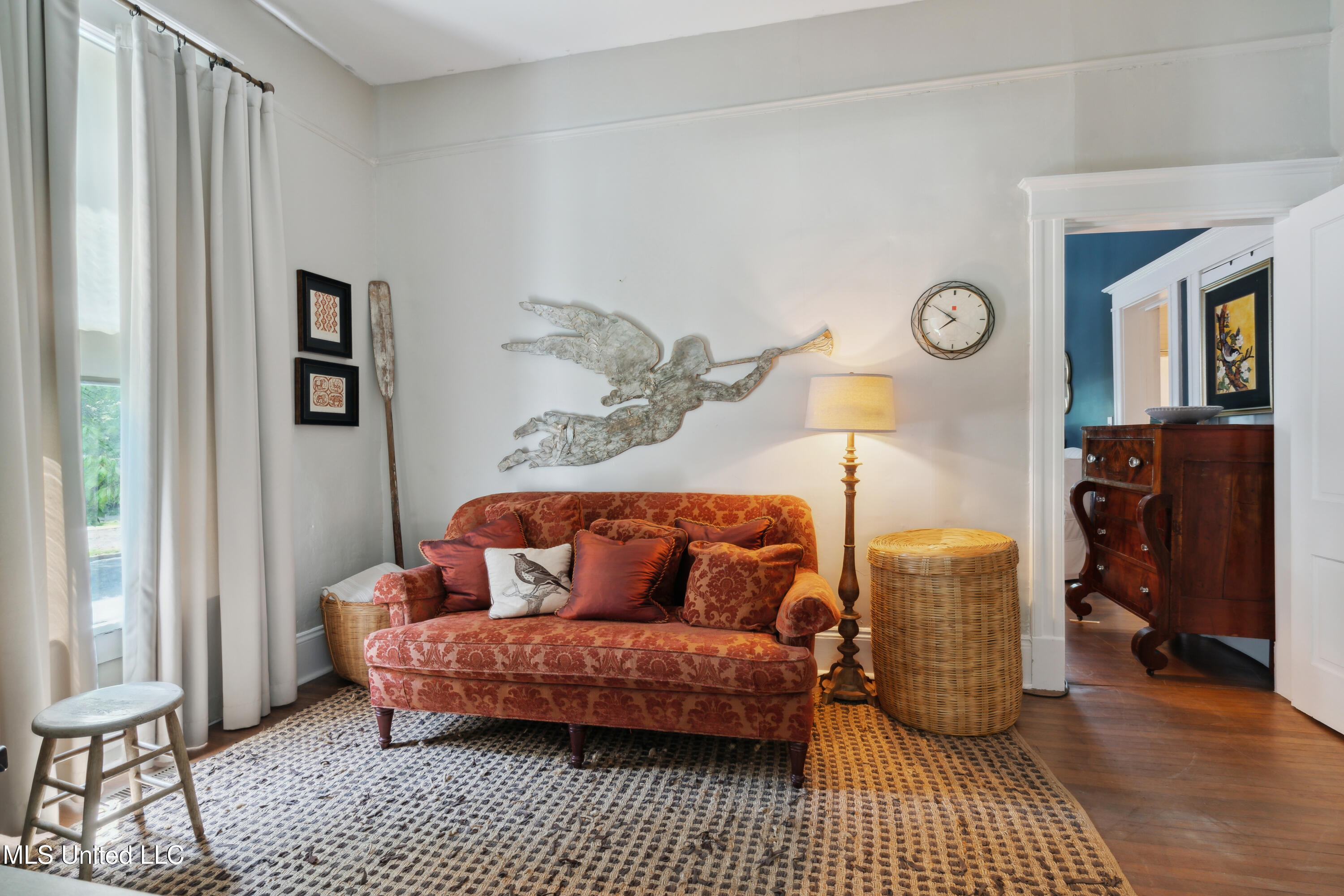 265 E College Avenue