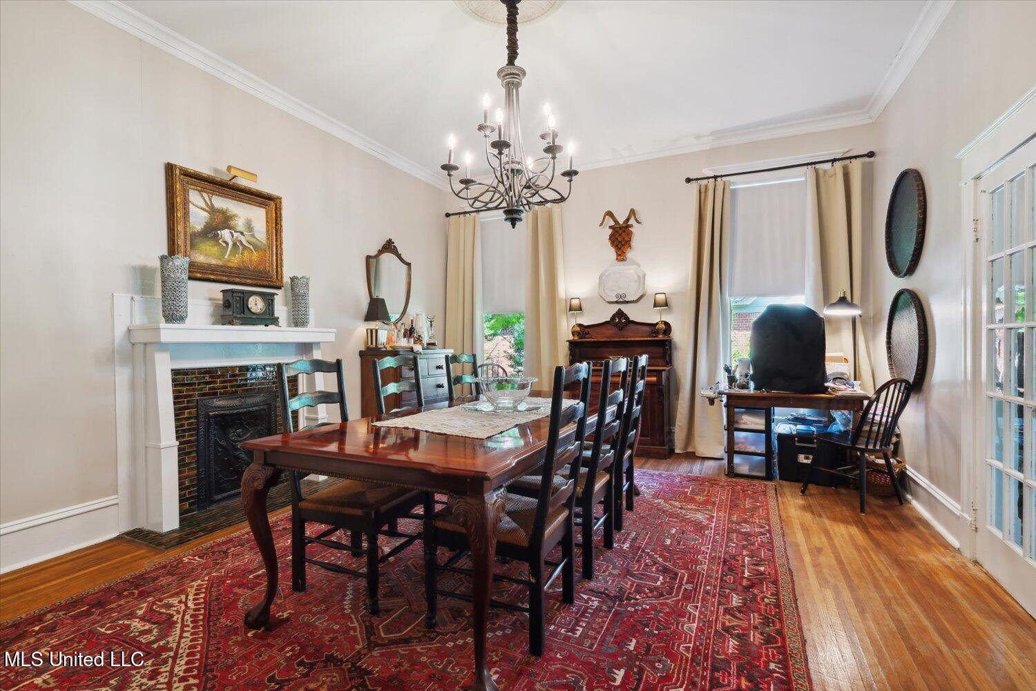 265 E College Avenue