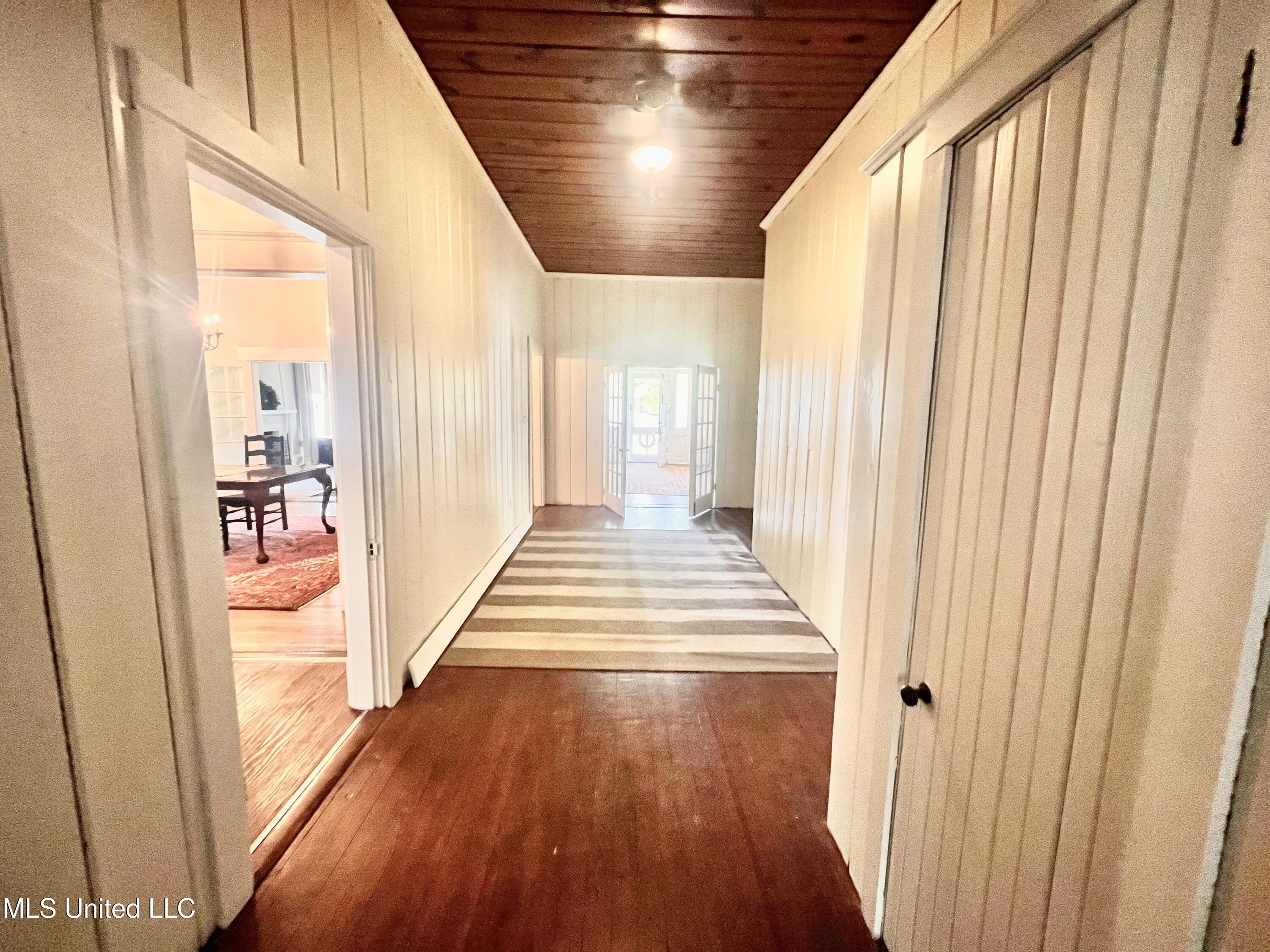 265 E College Avenue