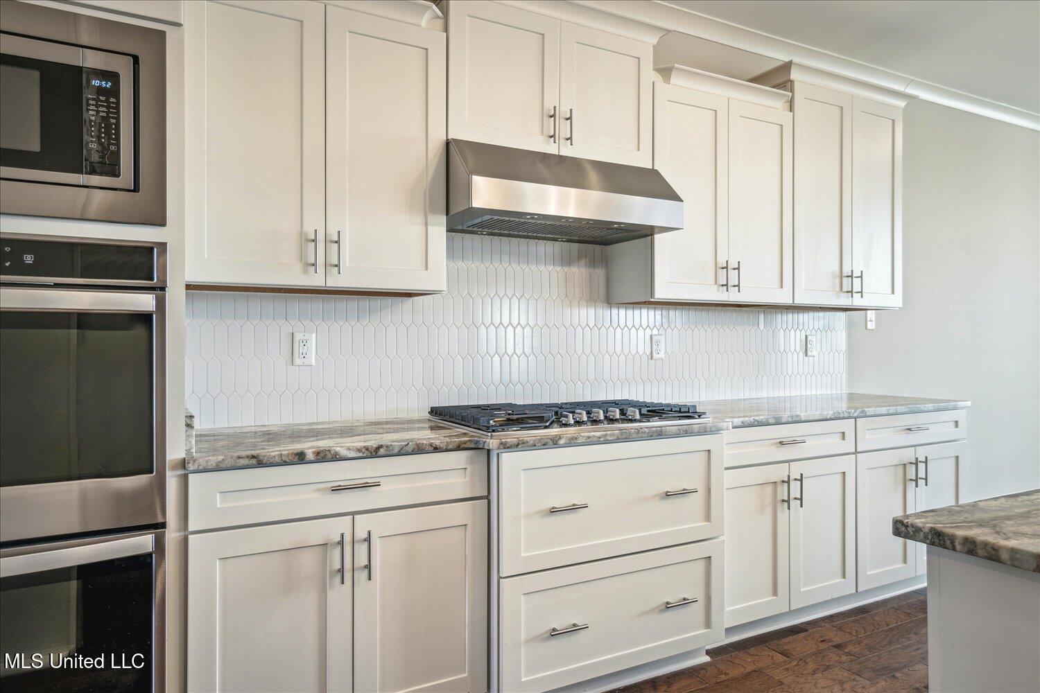 13853 Highlands Crest Drive