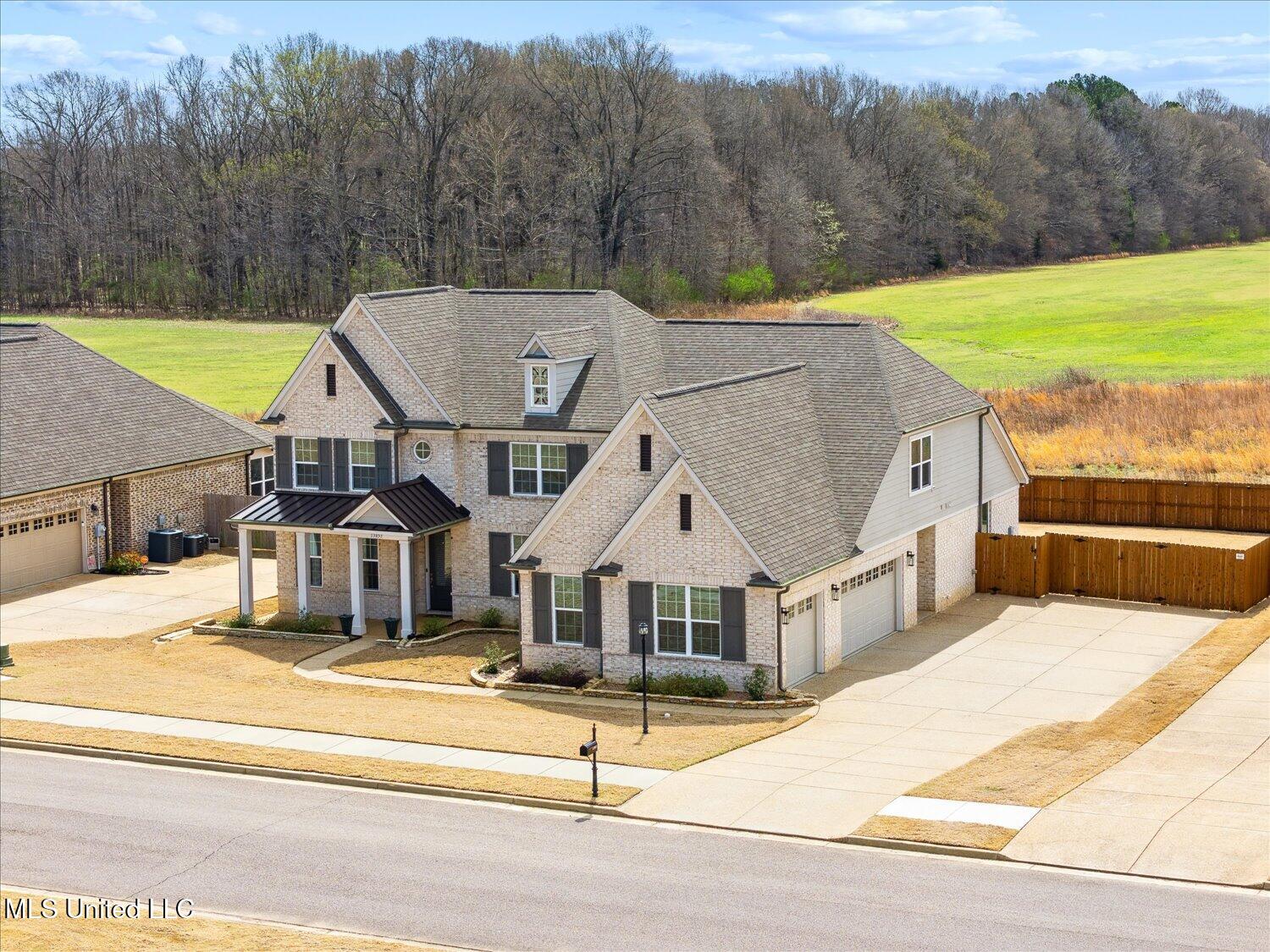 13853 Highlands Crest Drive