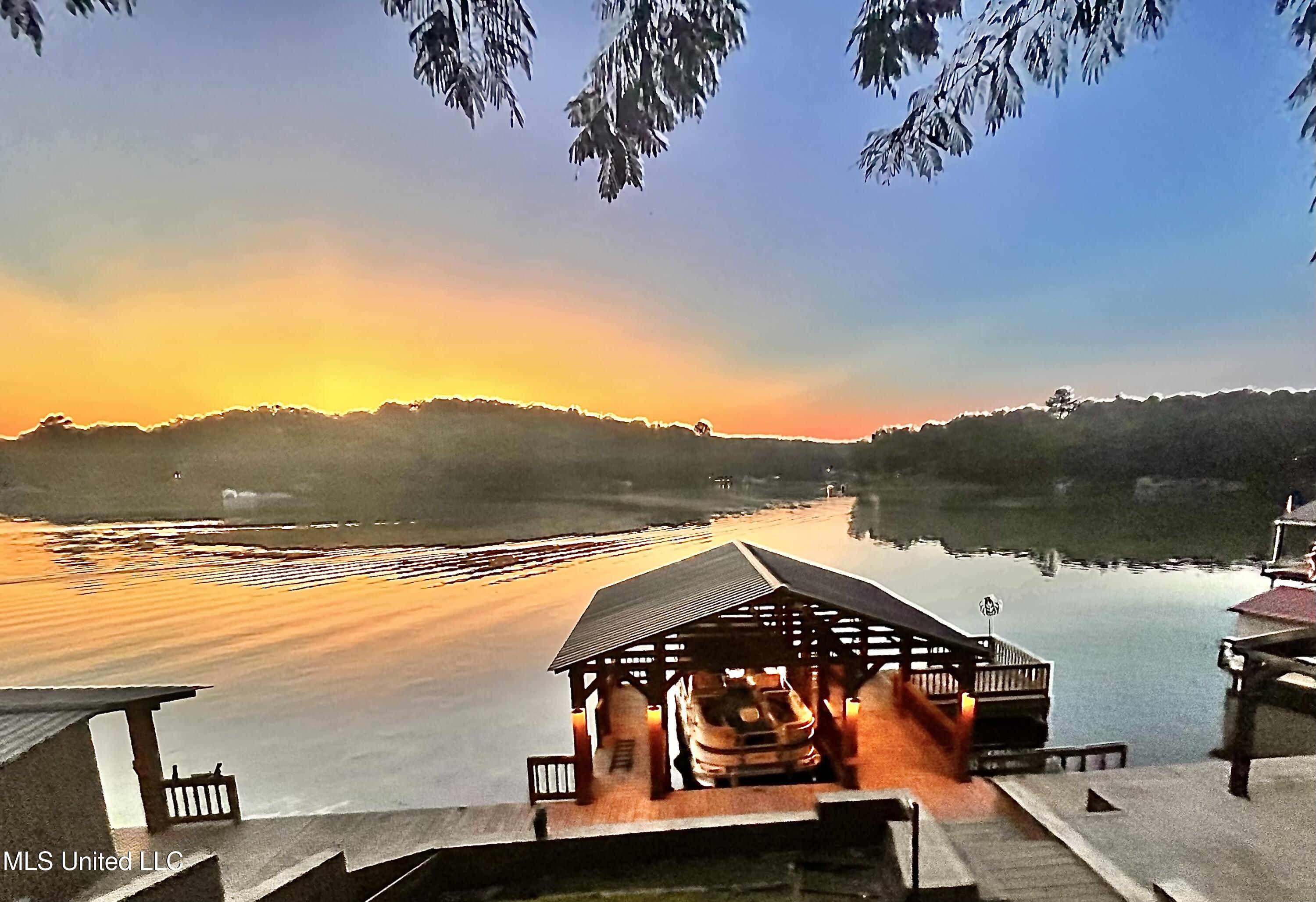 579 Snow Lake Drive Drive