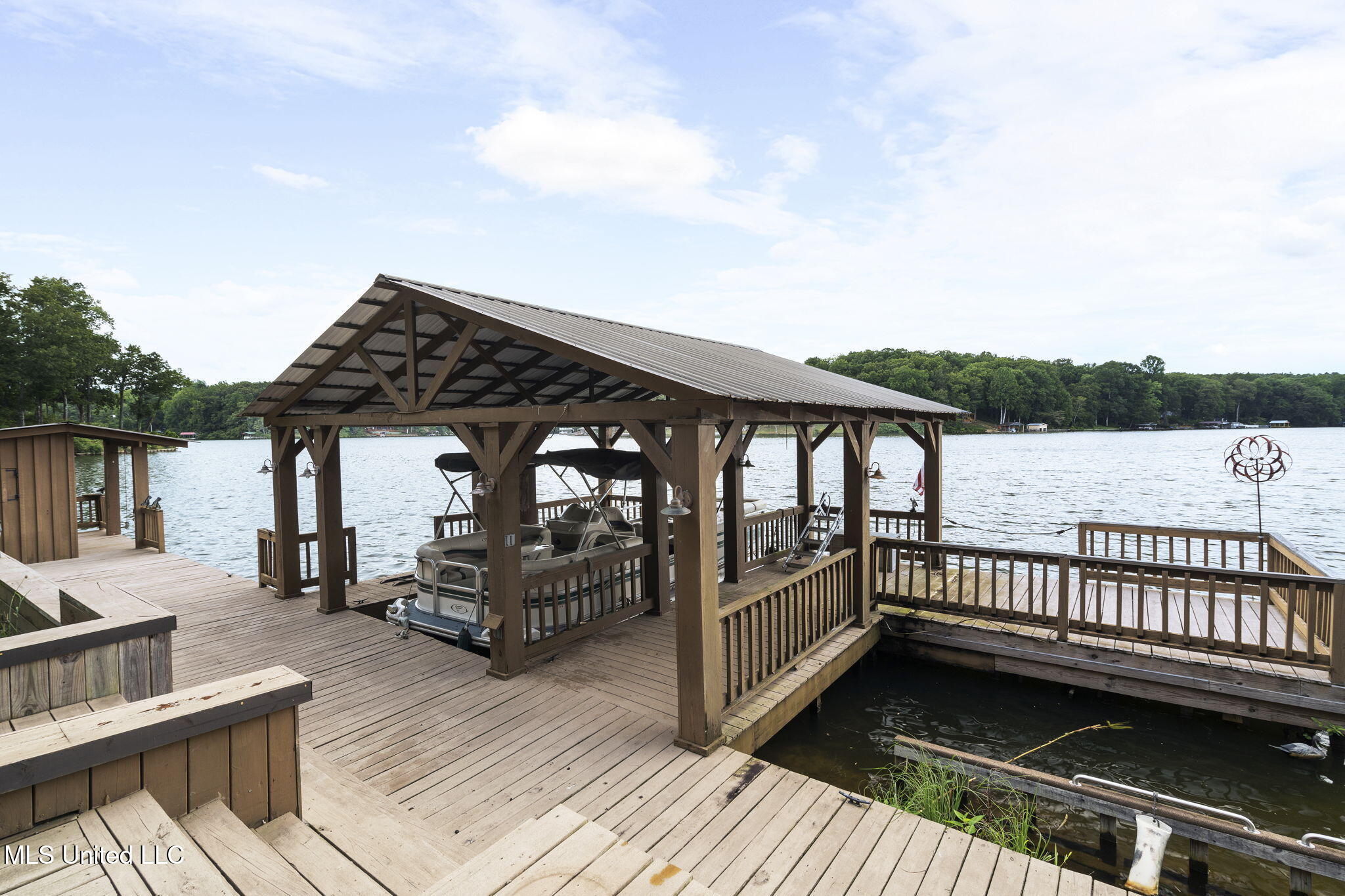 579 Snow Lake Drive Drive