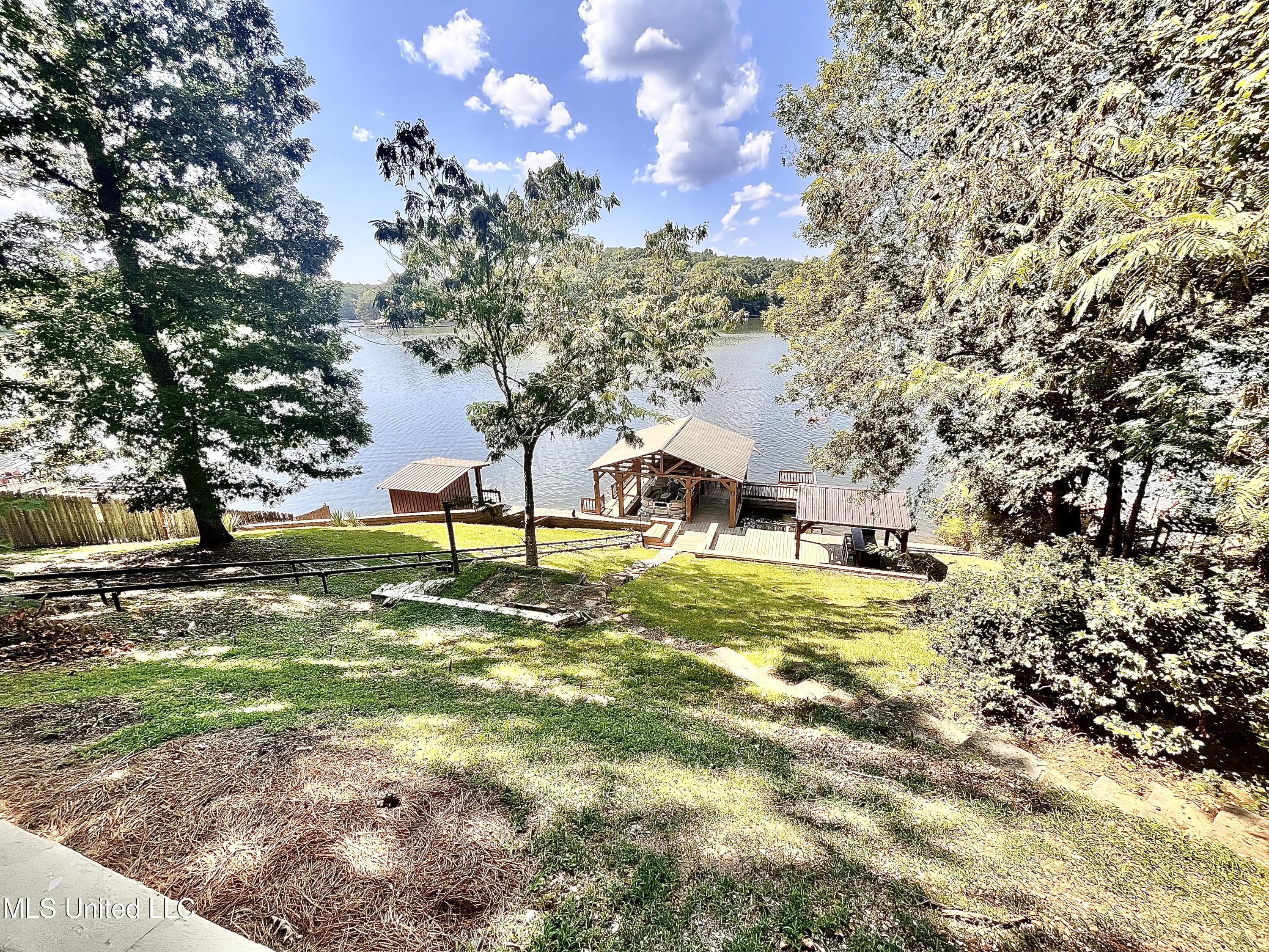 579 Snow Lake Drive Drive