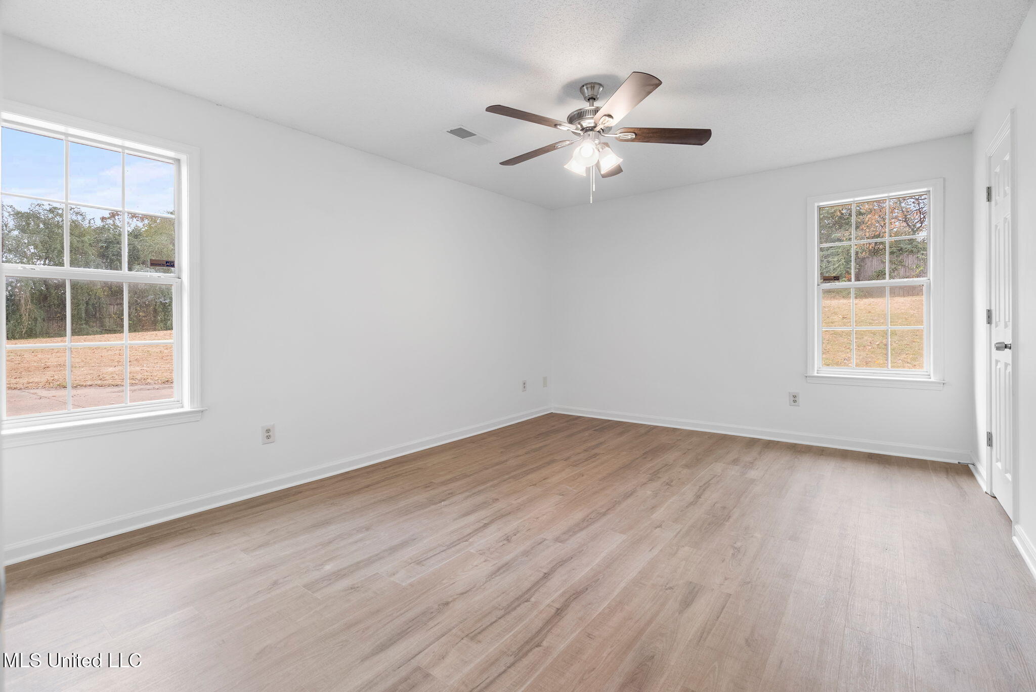 33 W Foxwood Circle, W