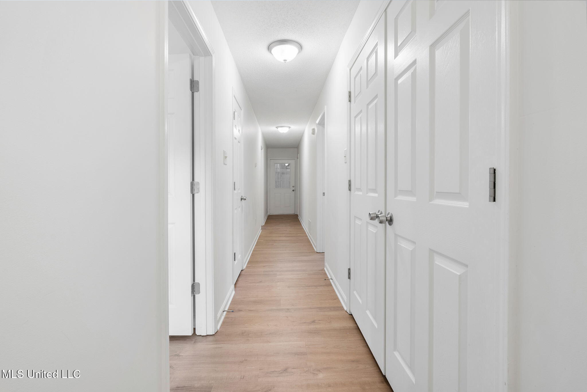 33 W Foxwood Circle, W