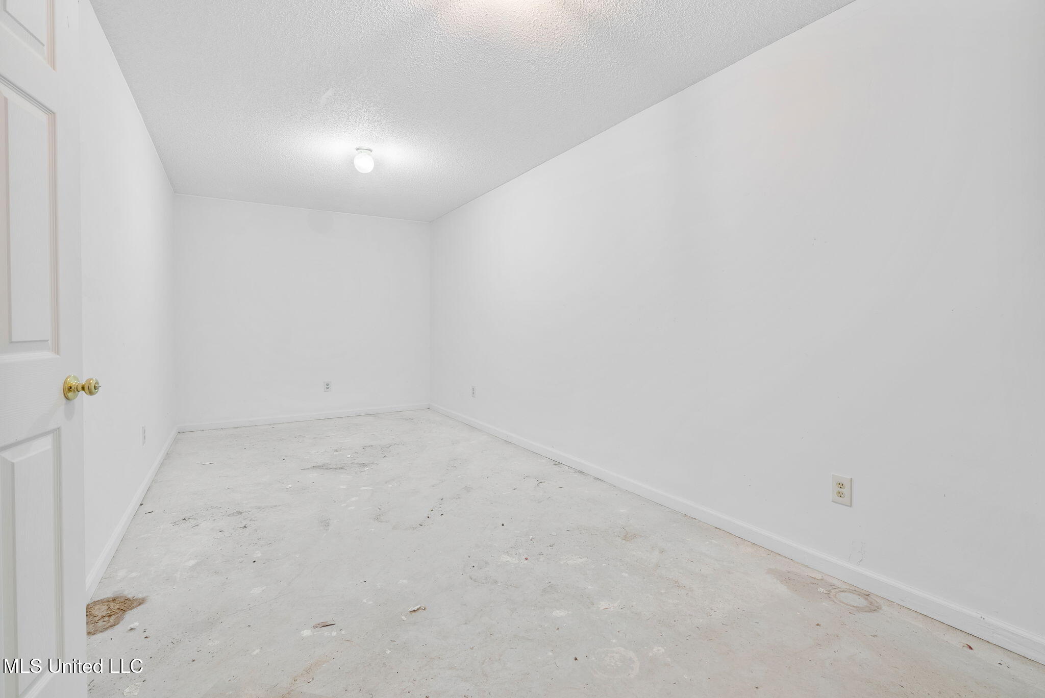 33 W Foxwood Circle, W