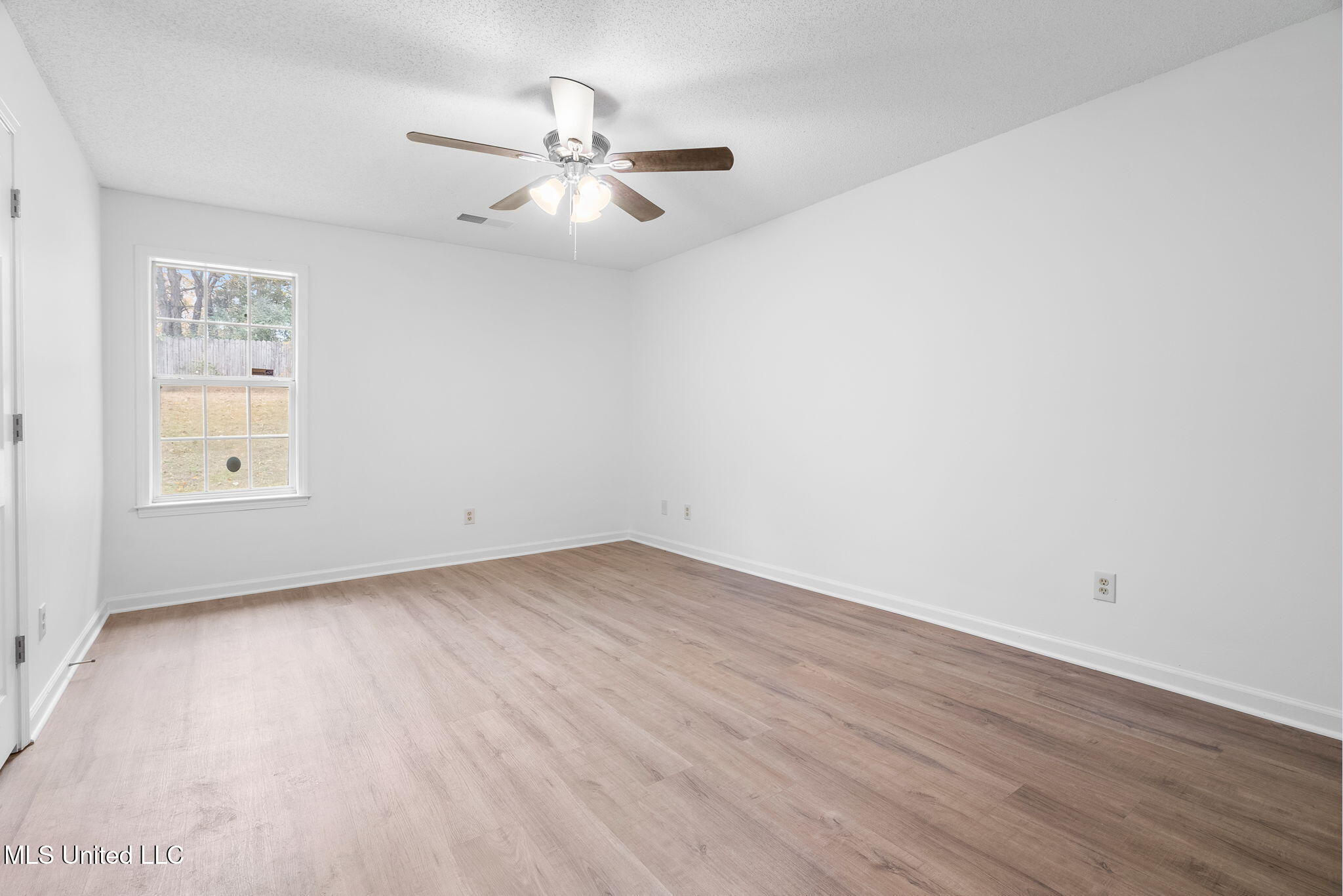 33 W Foxwood Circle, W