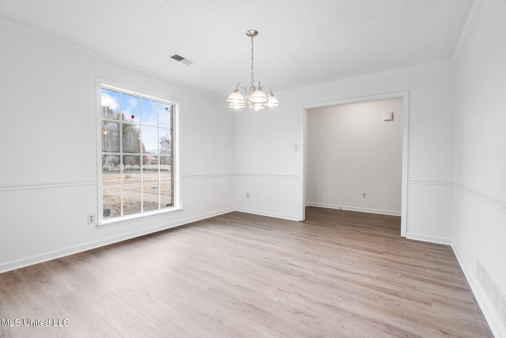 33 W Foxwood Circle, W