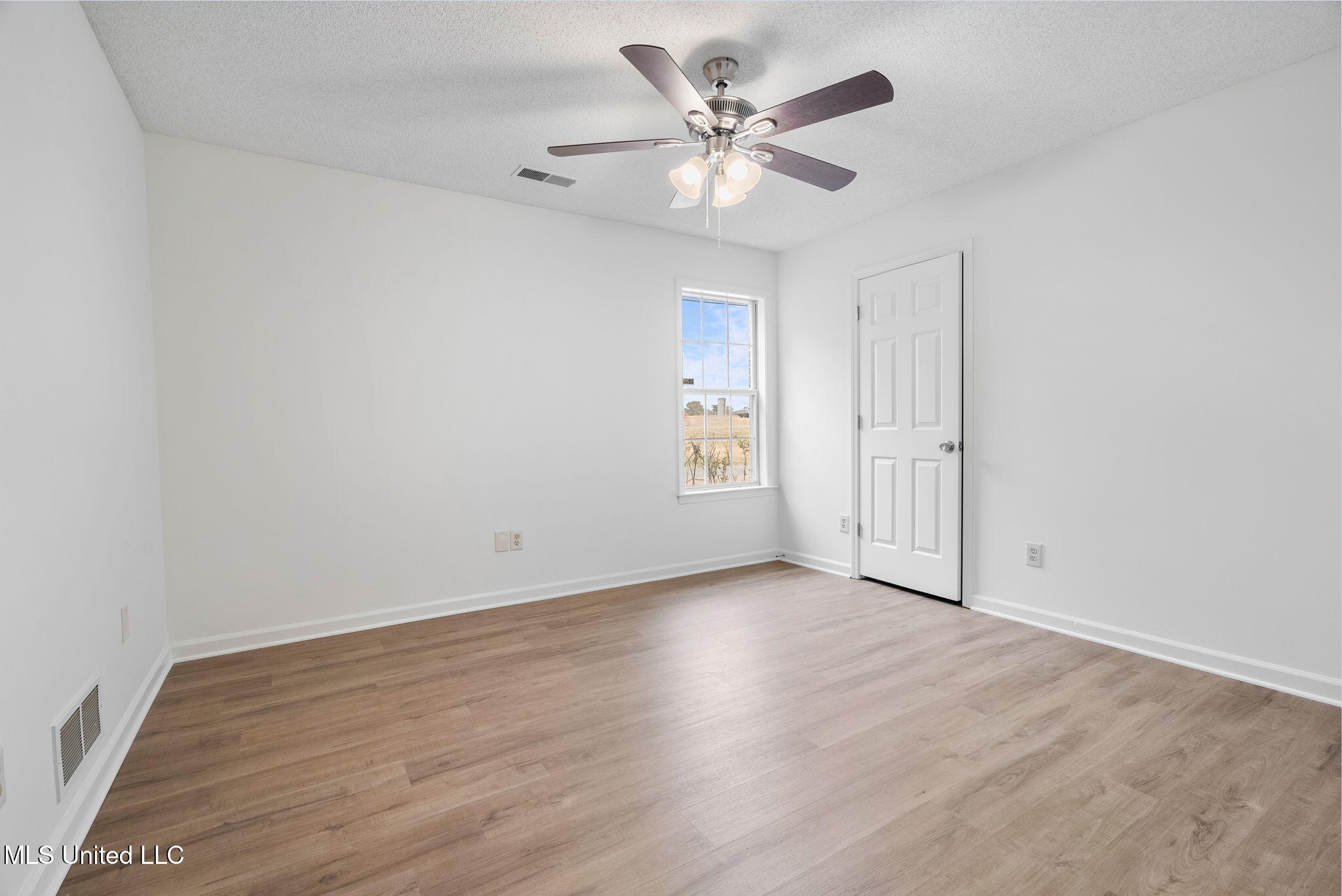 33 W Foxwood Circle, W