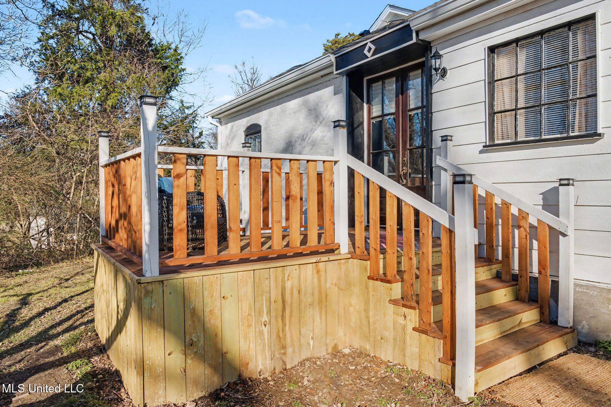 435 E College Avenue