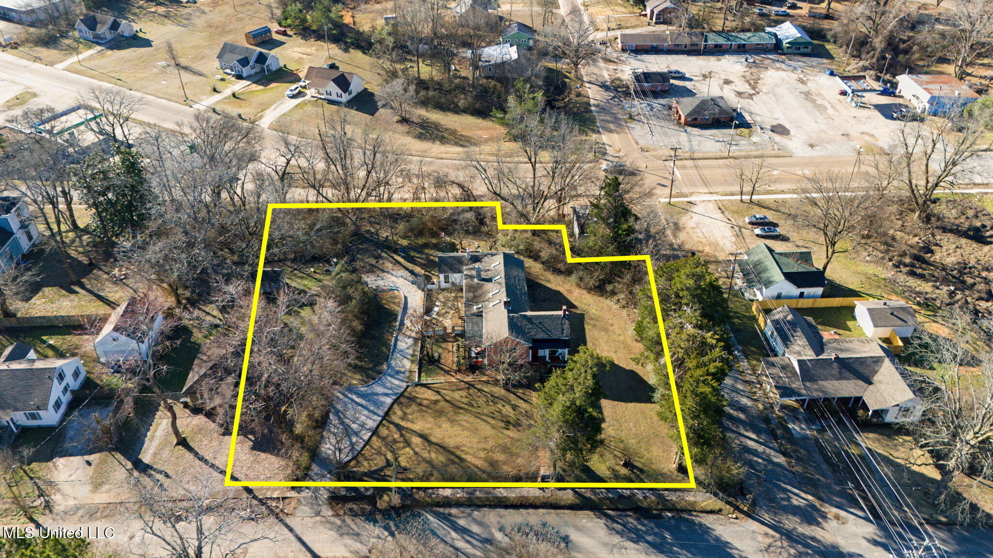 435 E College Avenue