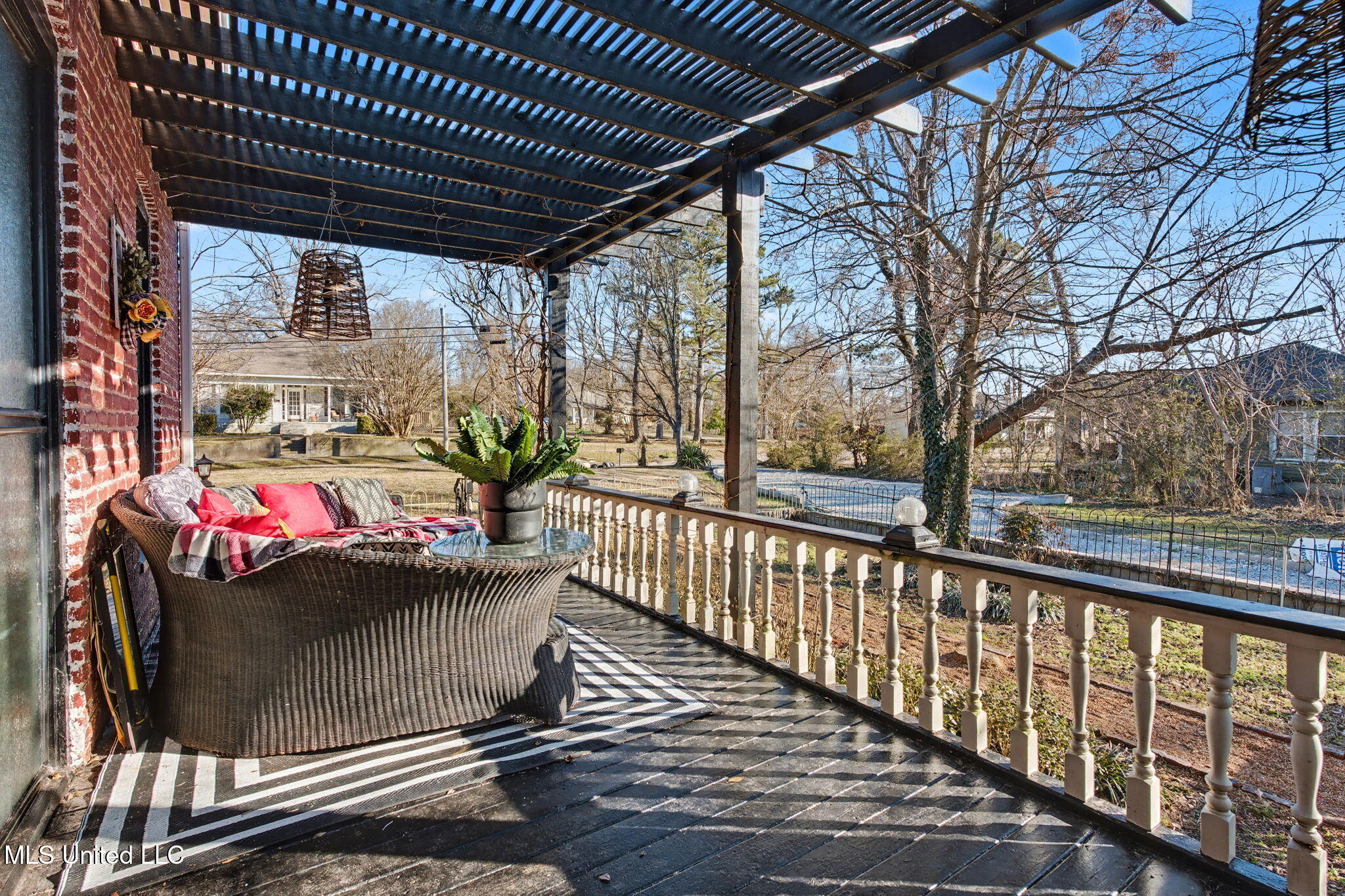 435 E College Avenue