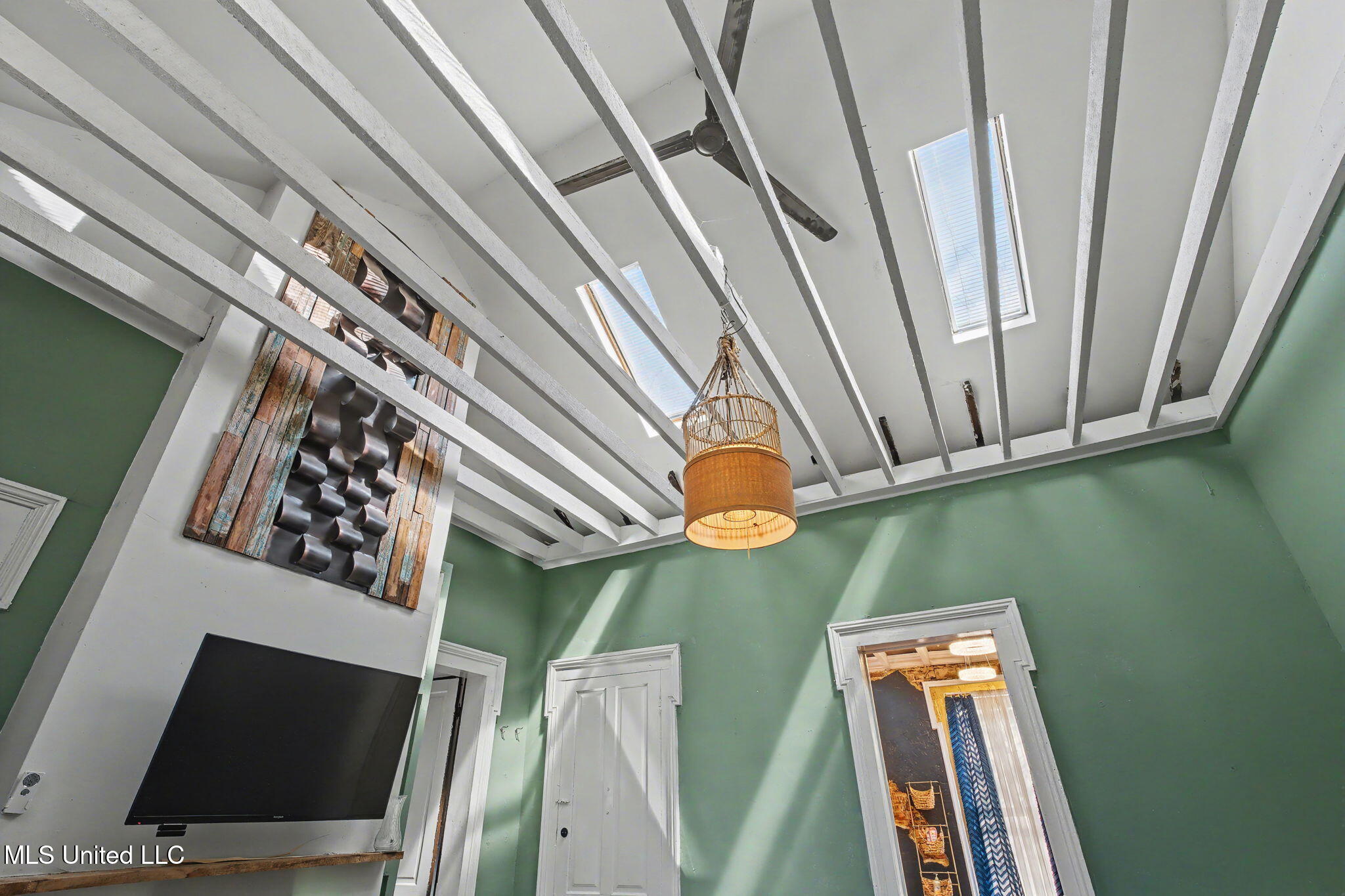 435 E College Avenue