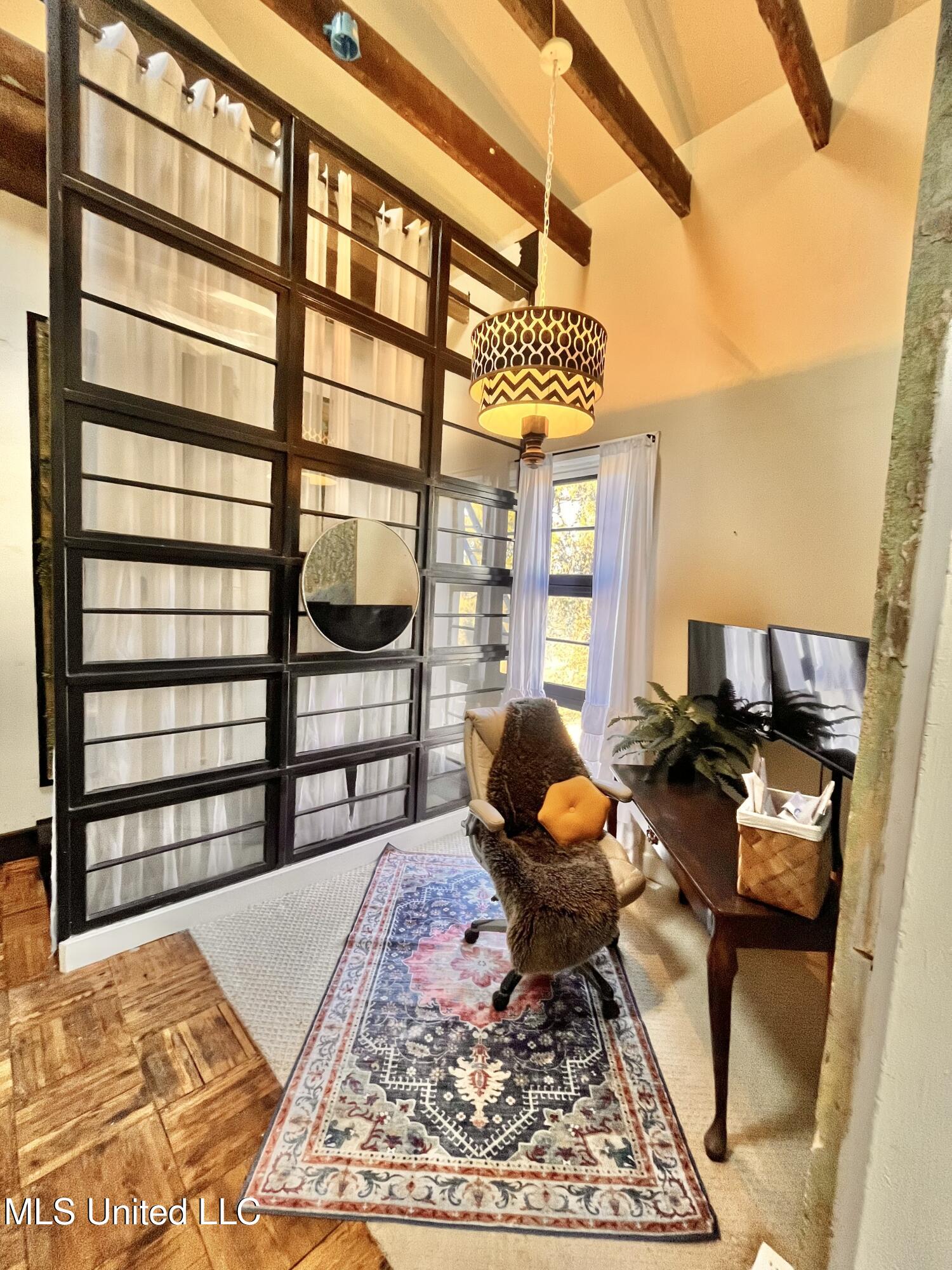 435 E College Avenue