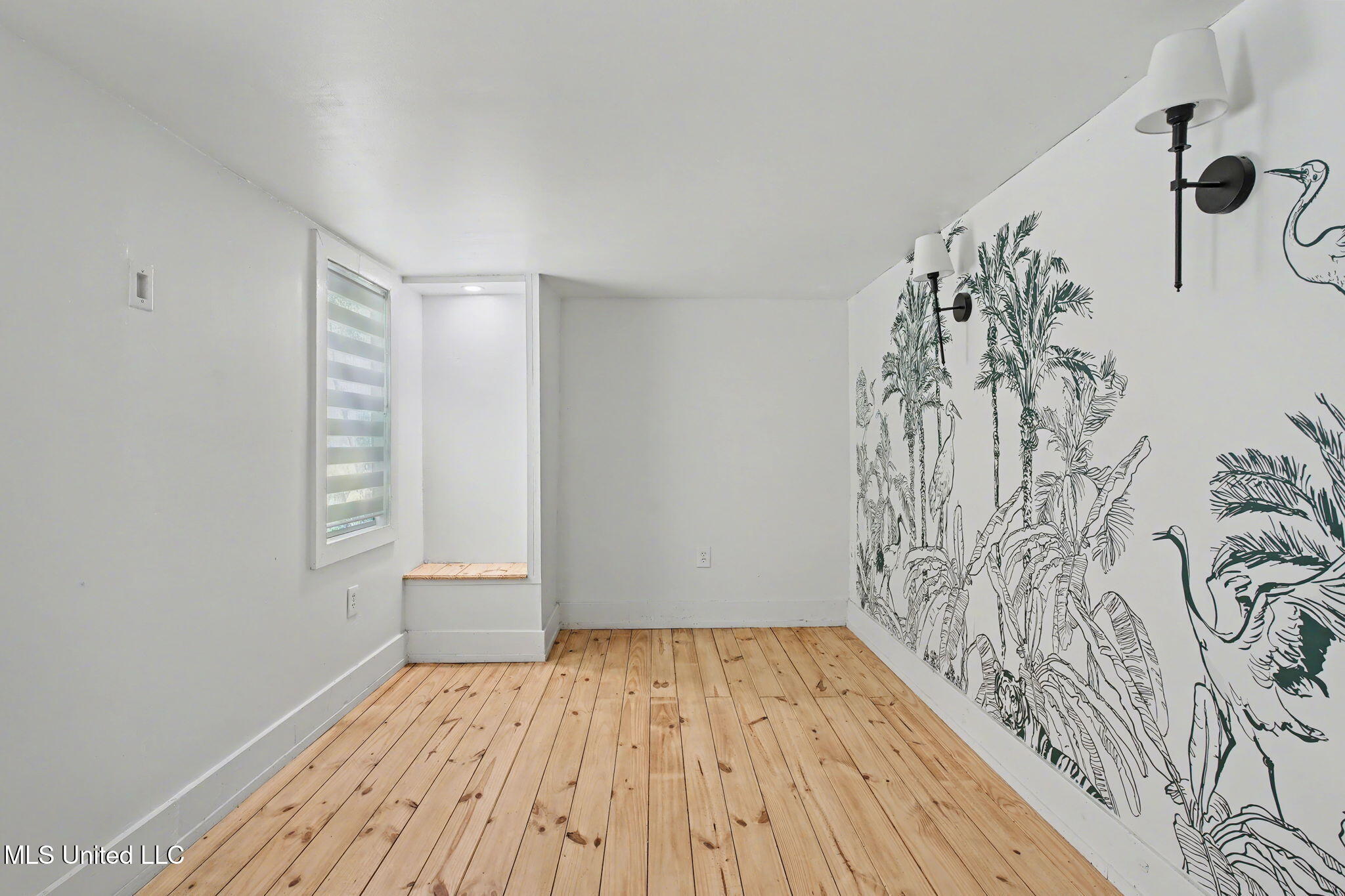 435 E College Avenue