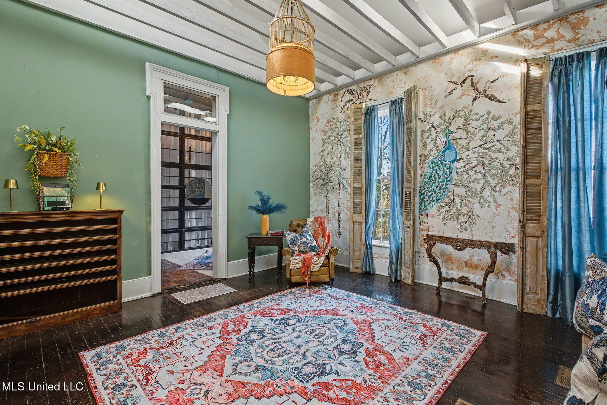 435 E College Avenue