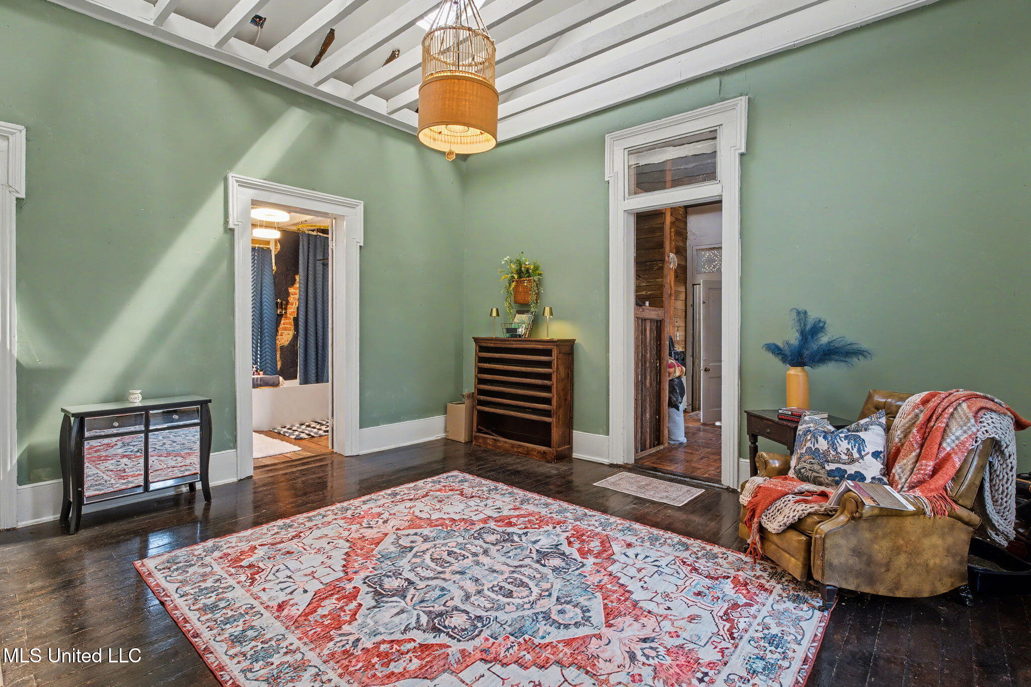 435 E College Avenue