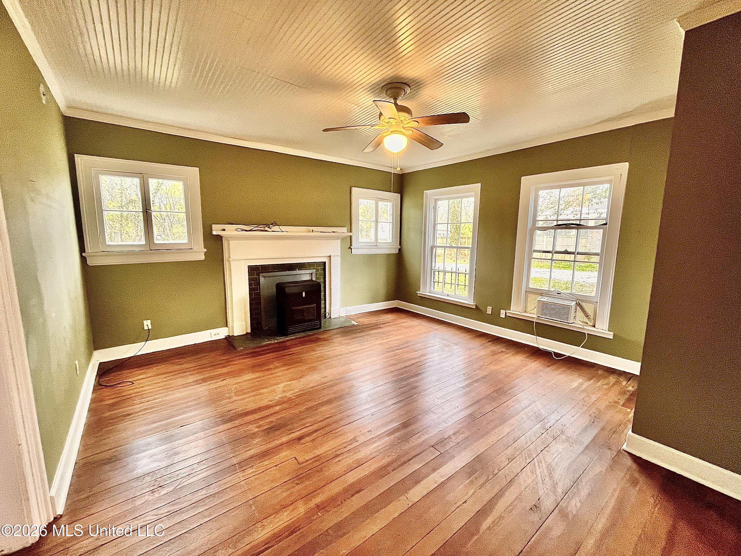 240 W Chulahoma Avenue