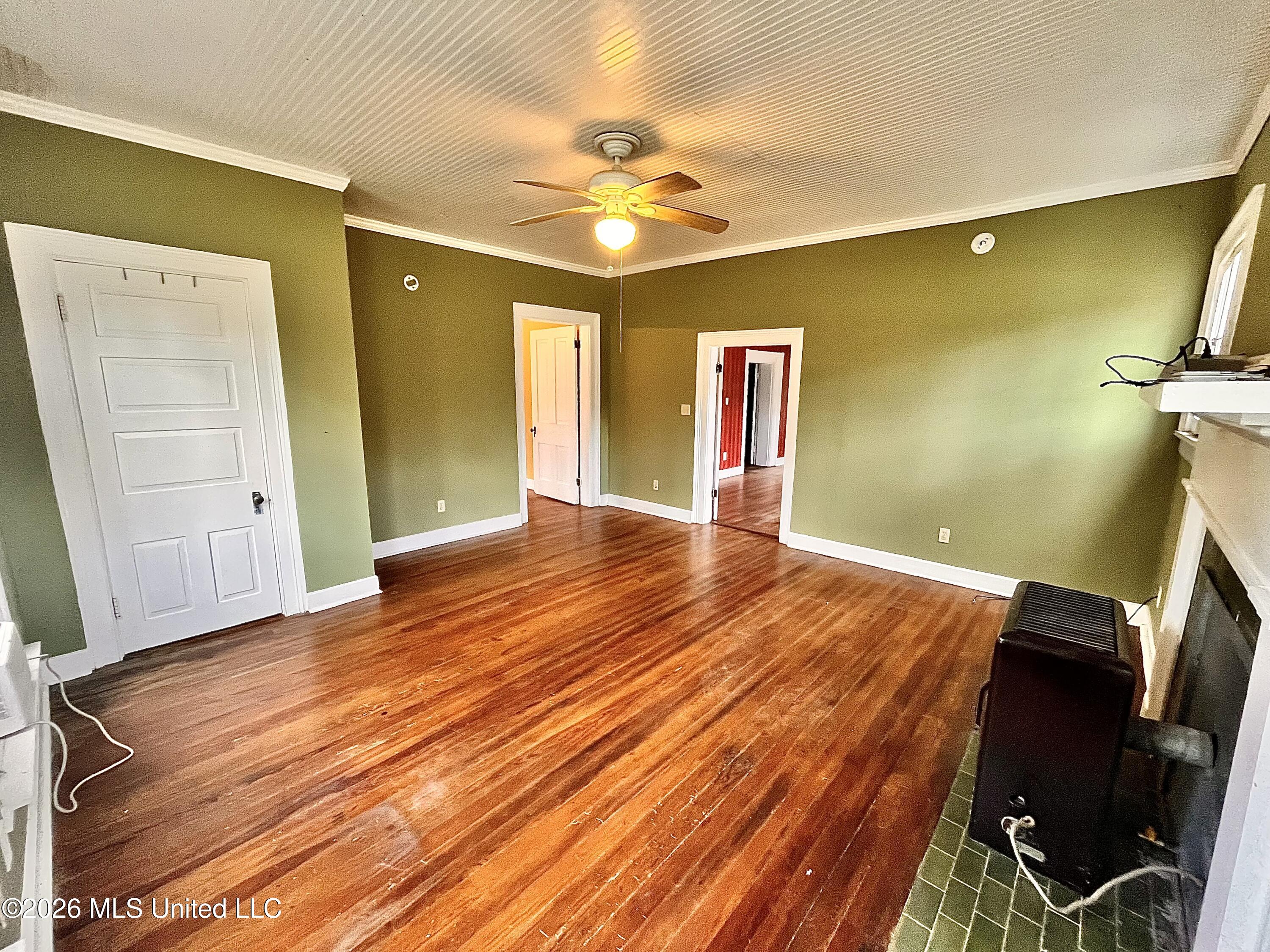 240 W Chulahoma Avenue