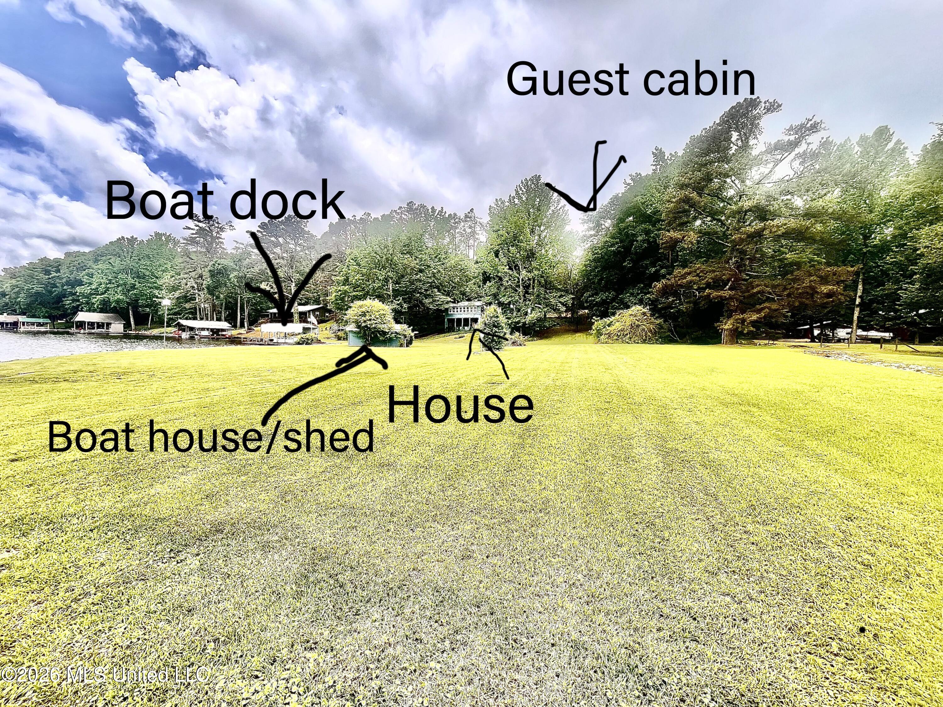 318 Lake Shore