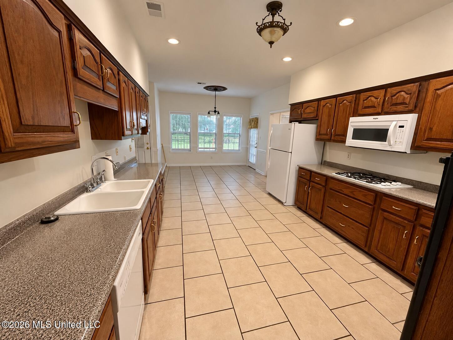 8885 Cedar Crest Lane