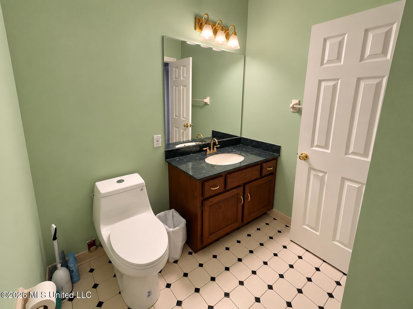 8885 Cedar Crest Lane