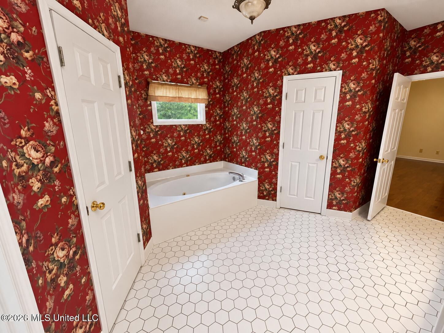 8885 Cedar Crest Lane