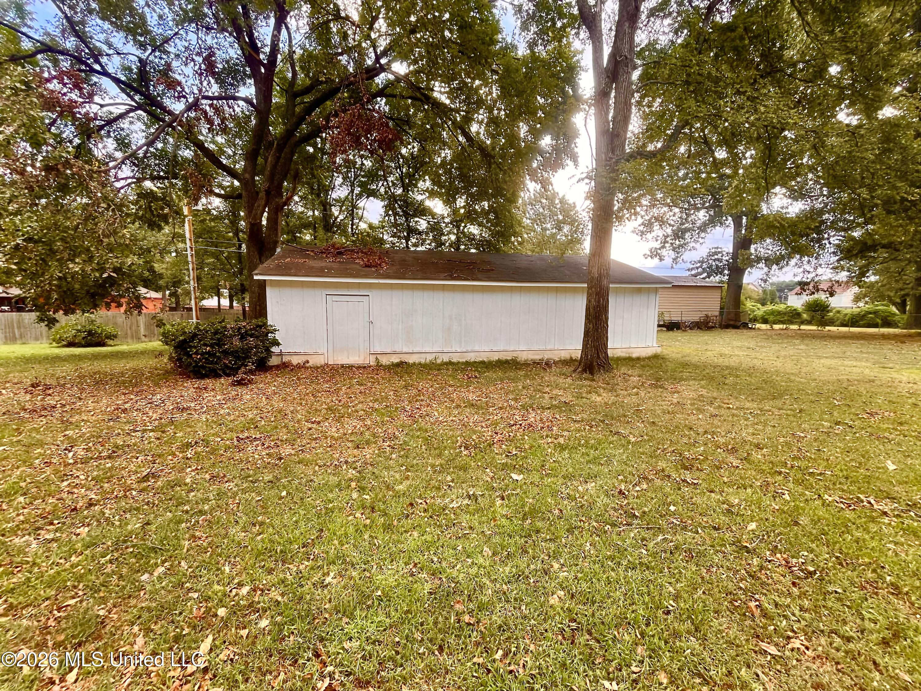 8885 Cedar Crest Lane