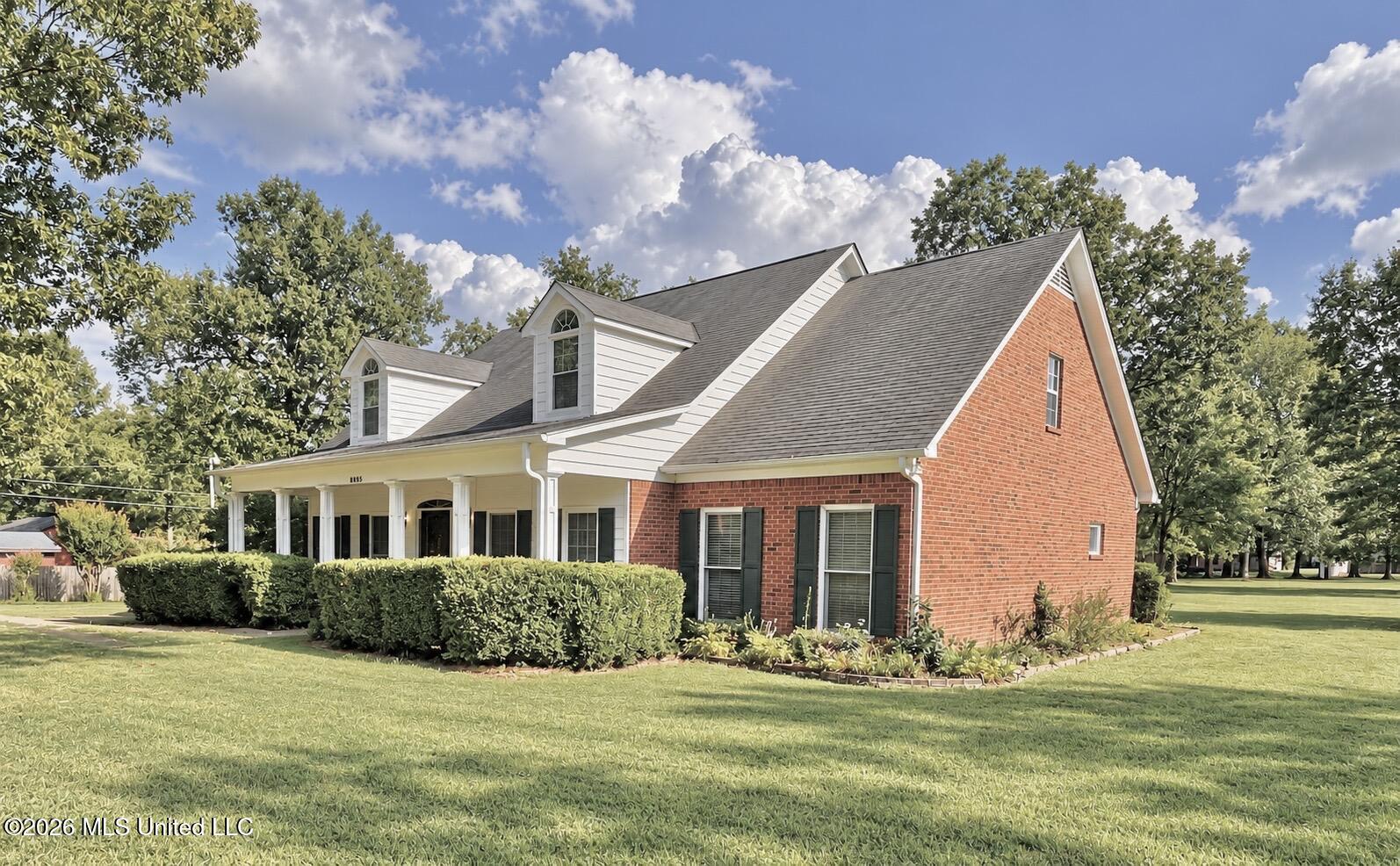 8885 Cedar Crest Lane