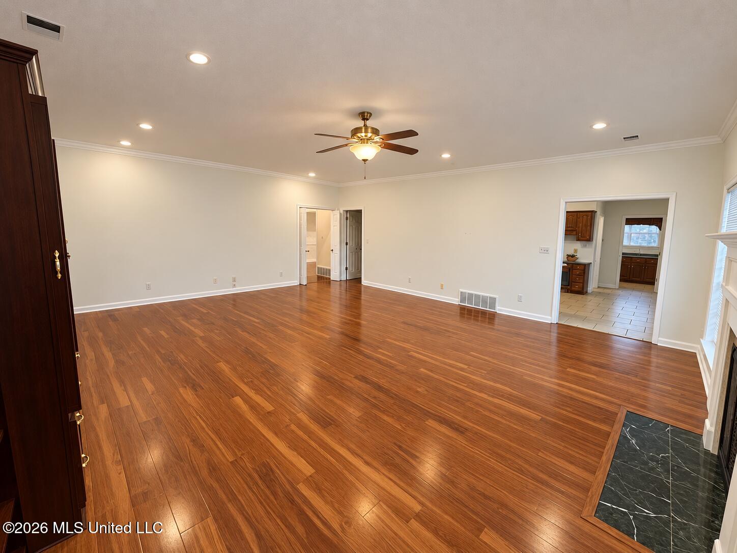 8885 Cedar Crest Lane