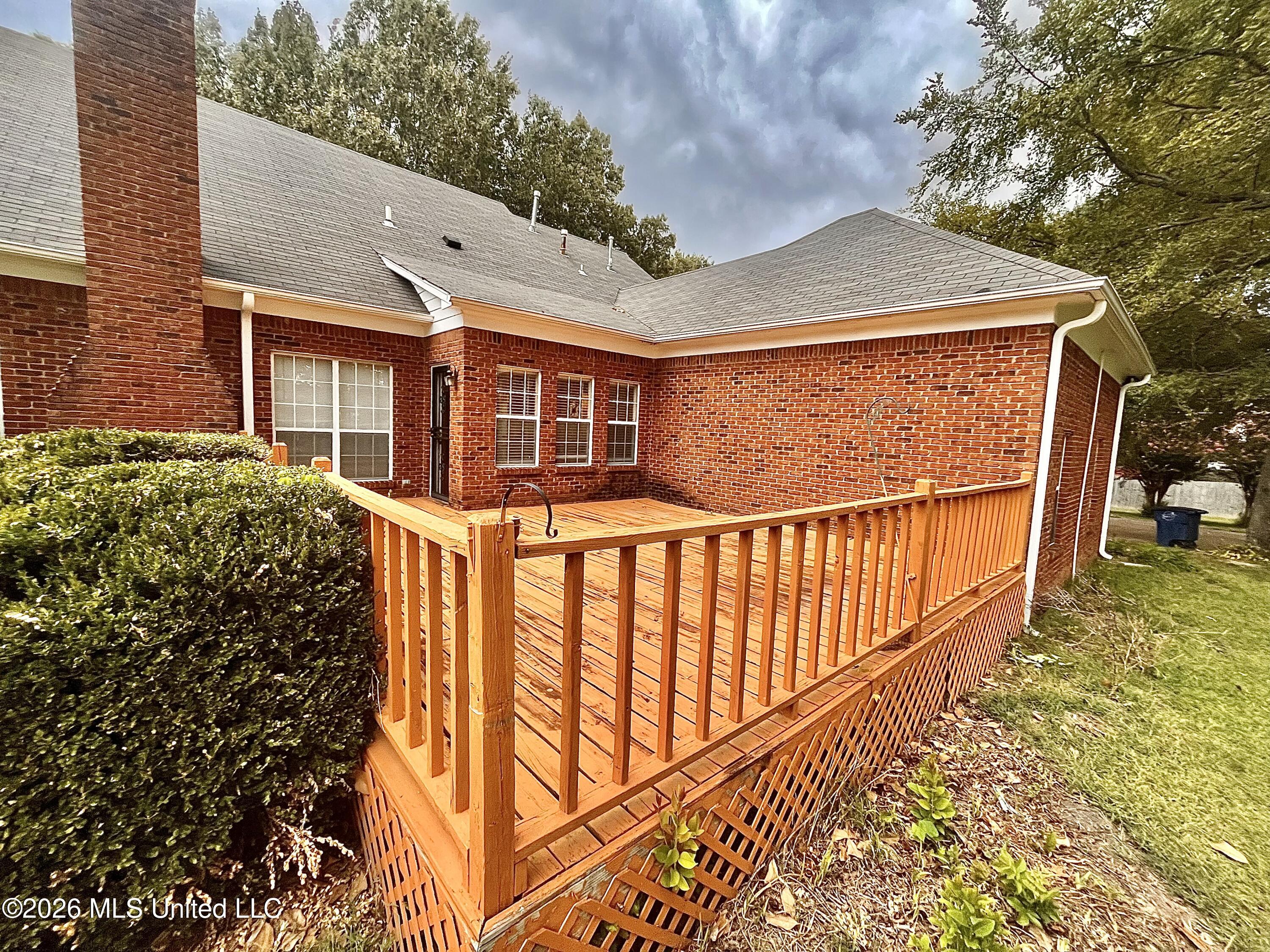 8885 Cedar Crest Lane