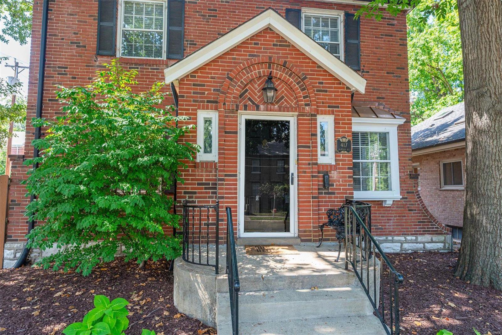 417 N Jackson Avenue