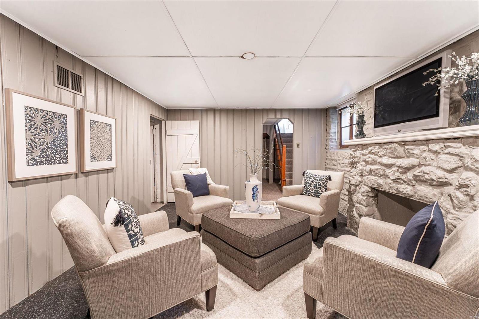 417 N Jackson Avenue